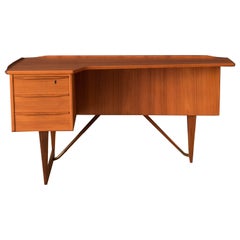 Danish Modern Peter Løvig Nielsen Teak Boomerang Writing Desk for Dansk
