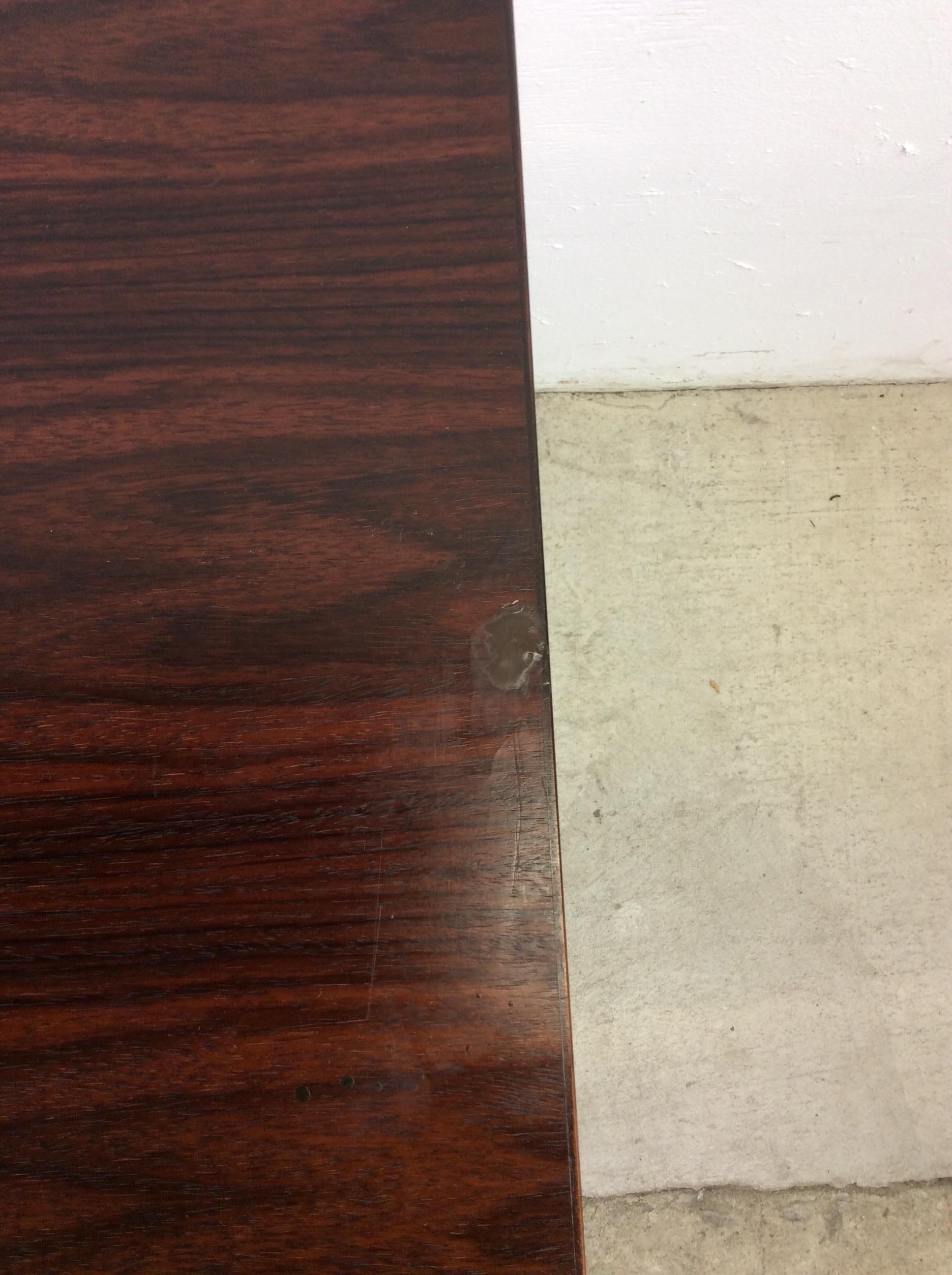 Credenza moderna danese in legno di palissandro con scaffali regolabili in vendita 2