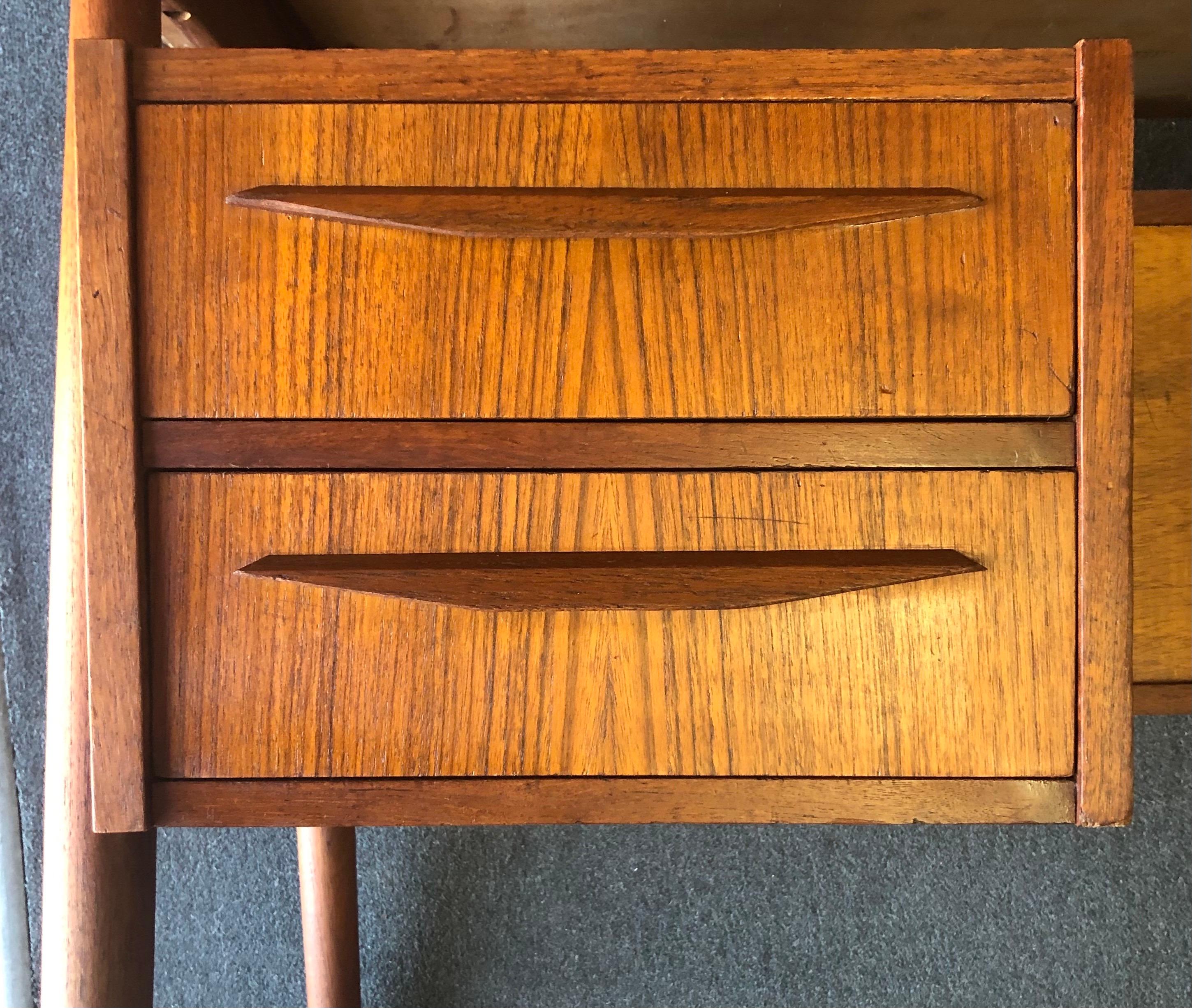 Danish Modern Petite Teak Desk by Gunnar Nielsen for Tibergaard 6