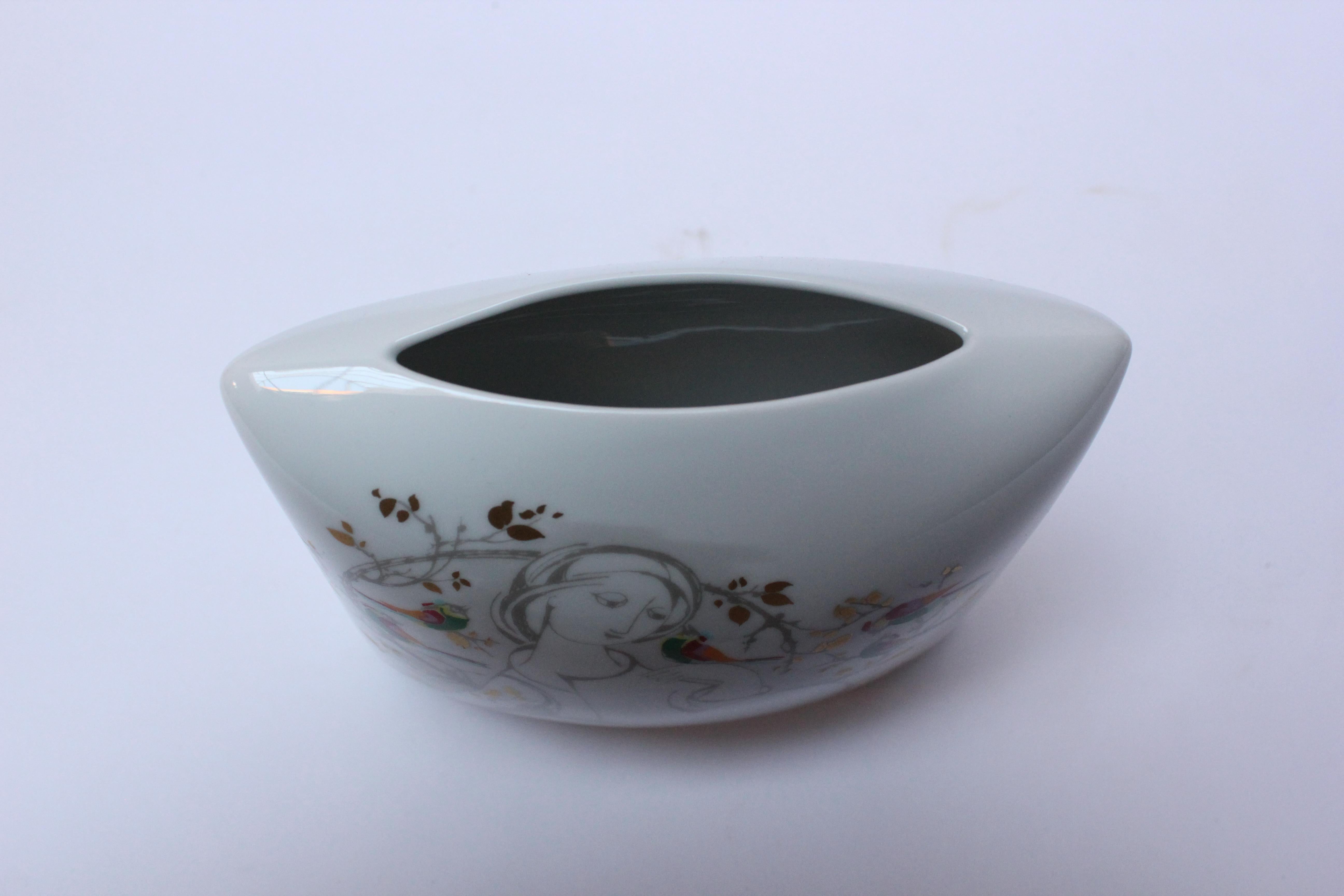 Allemand Vase en porcelaine moderne danois de Bjrn Wiinblad pour Rosenthal en vente