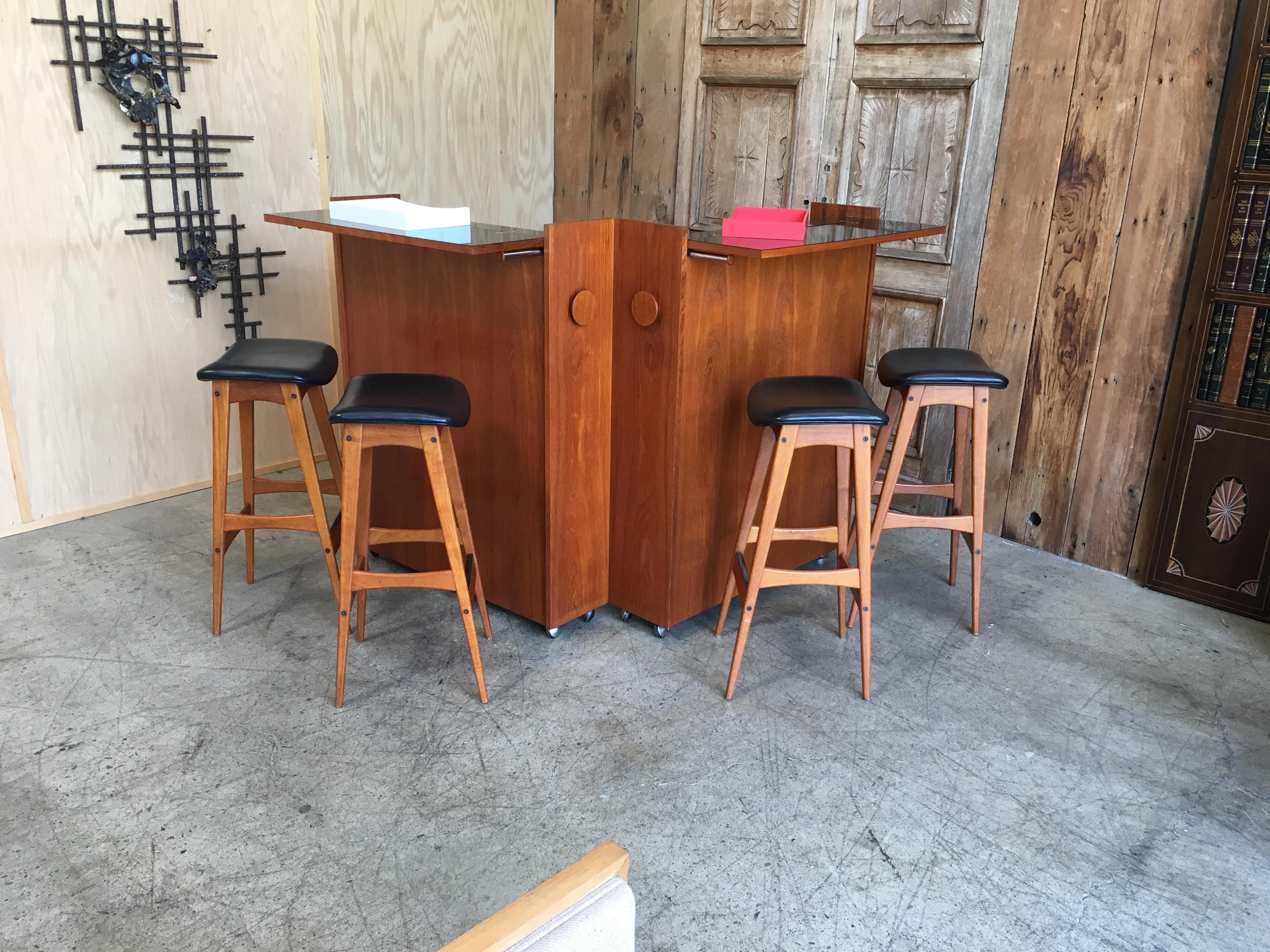 Danish Modern Portable Bar with Four Stools by Johannes Andersen 6