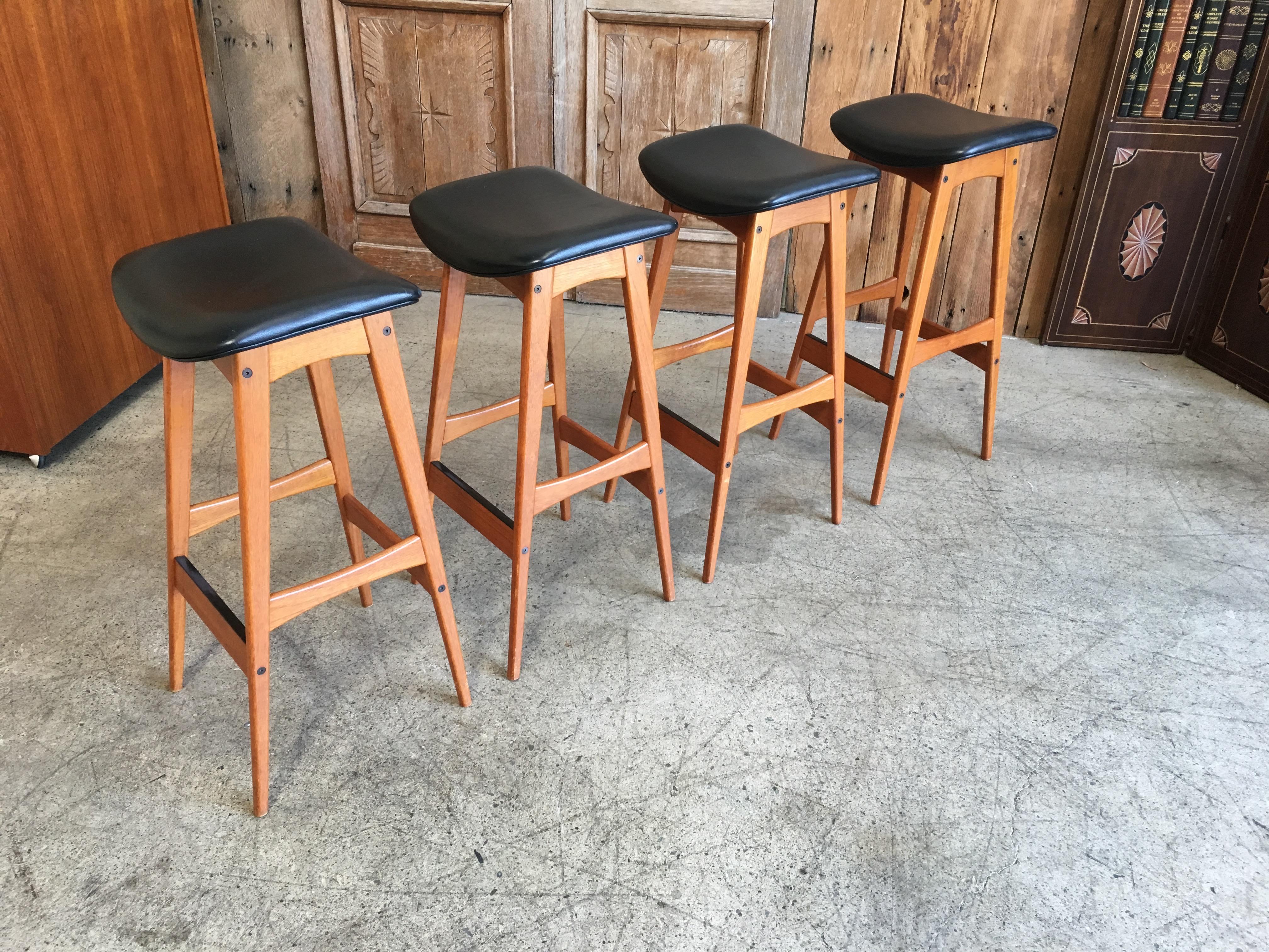 Danish Modern Portable Bar with Four Stools by Johannes Andersen 9