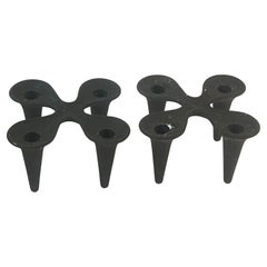 Dänische Moderne Seltenes Paar eiserne Dansk-Kerzenständer von Quistgaard