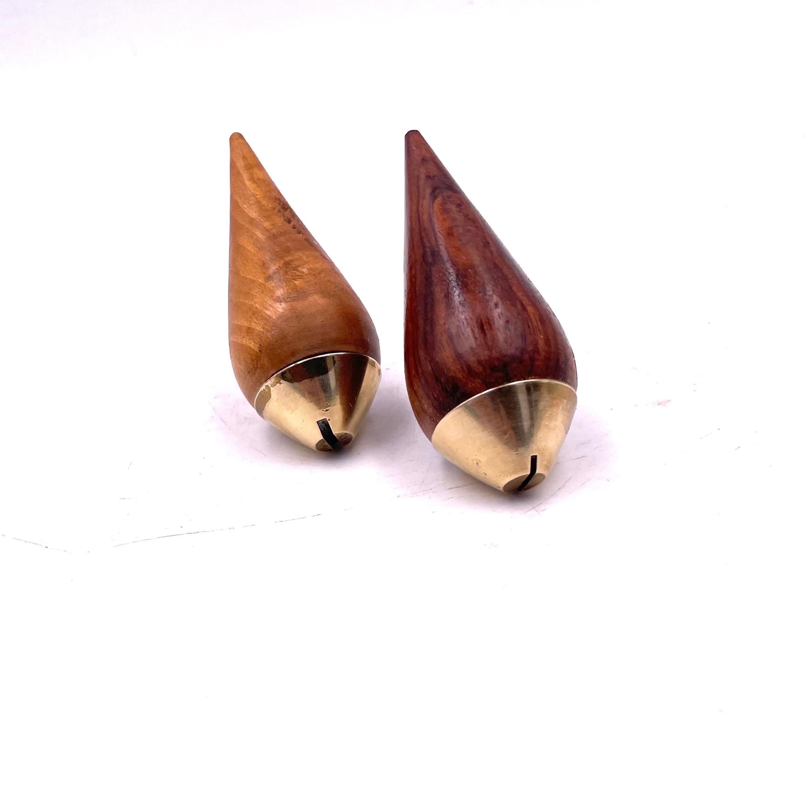 20th Century Danish Modern Rare Pair of Salt & Pepper Shakers in Rosewood & Brass For Sale