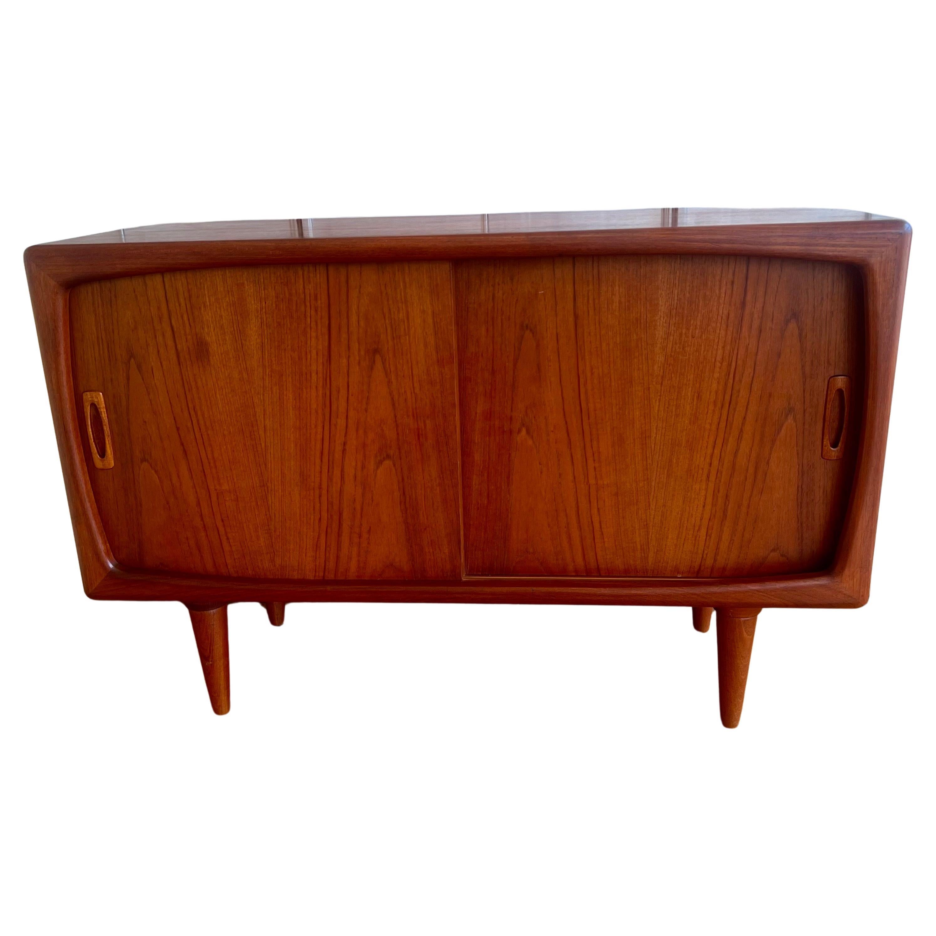 Scandinavian Modern Danish Modern Rare Teak Petite Credenza Sideboard Buffet by H.P Hansen Denmark