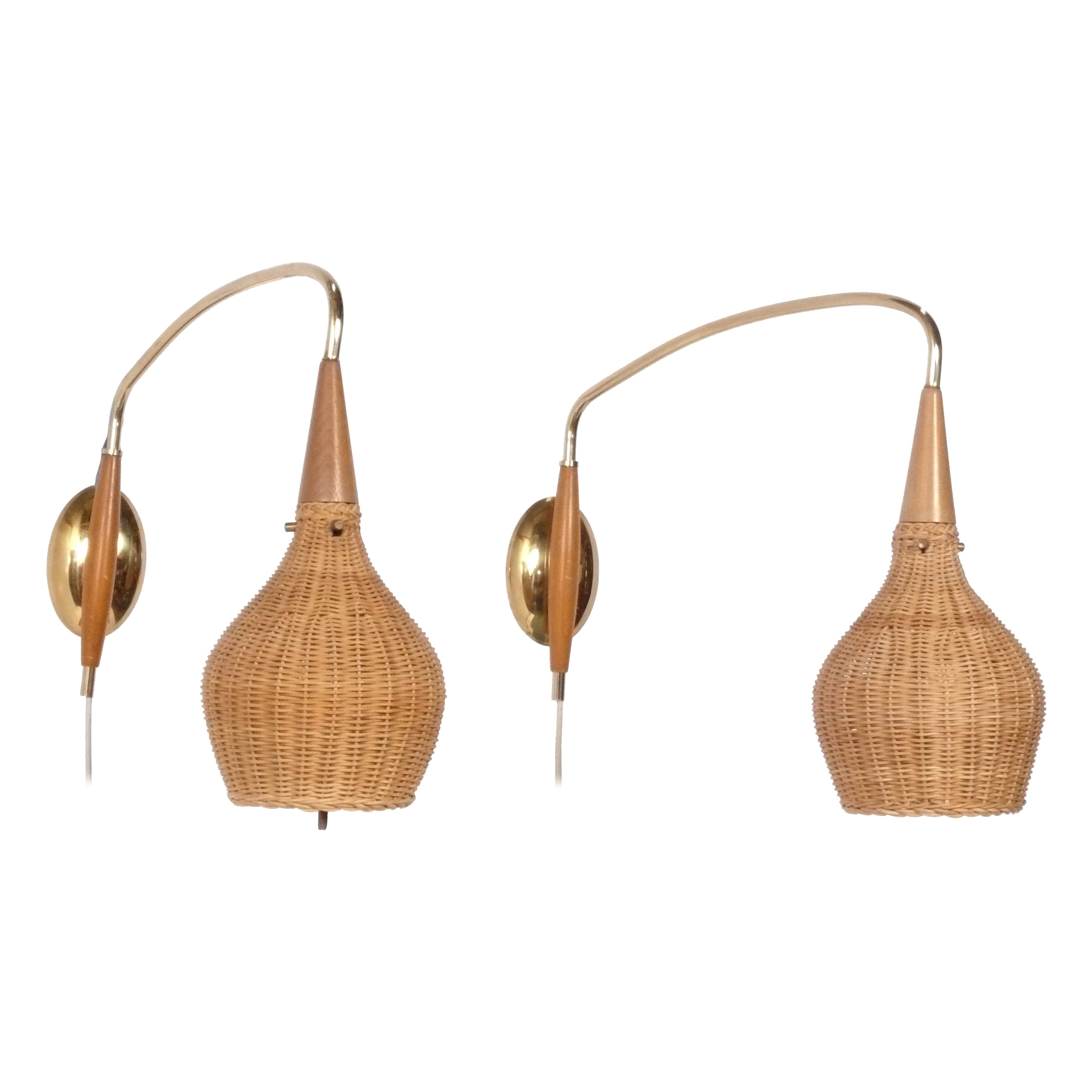 Danish Modern Rattan and Brass Adjustable Wall Sconces en vente