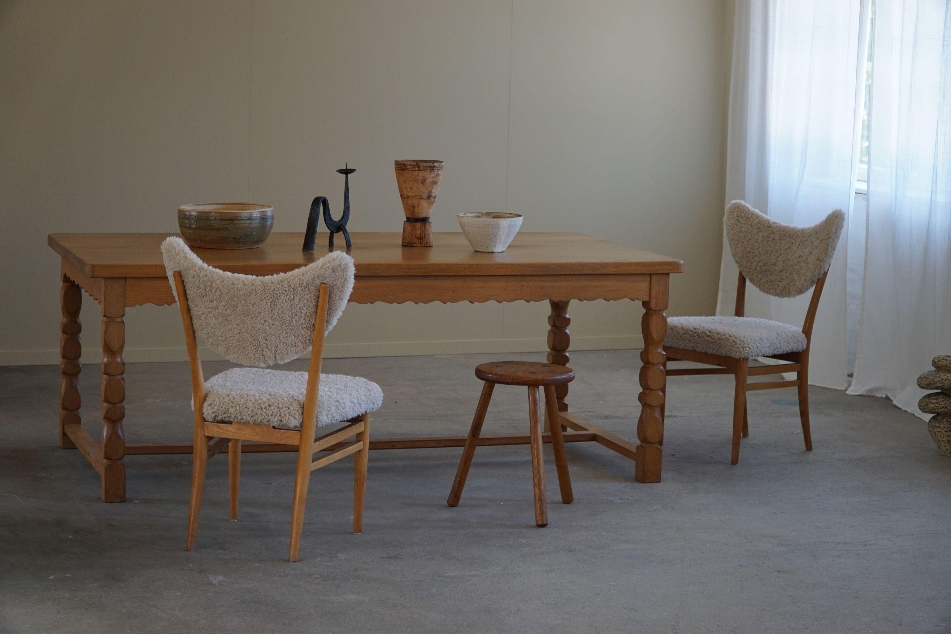 Fait main Table de bureau / salle à manger rectangulaire moderne danoise en Oak massif, Handcraft, années 1950 en vente