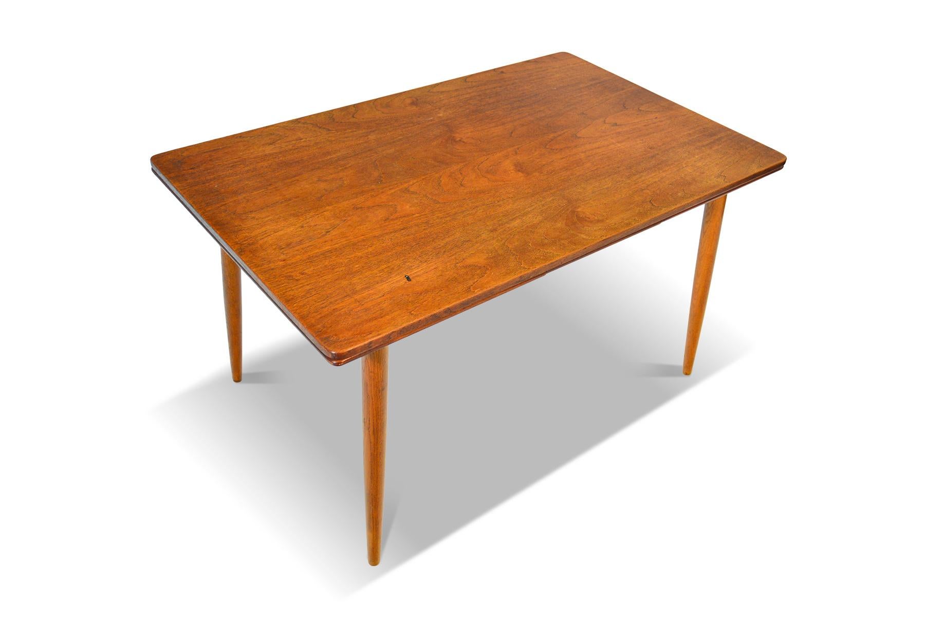 Danish Modern Rectangular Draw Leaf Dining Table in Teak and Oak 1