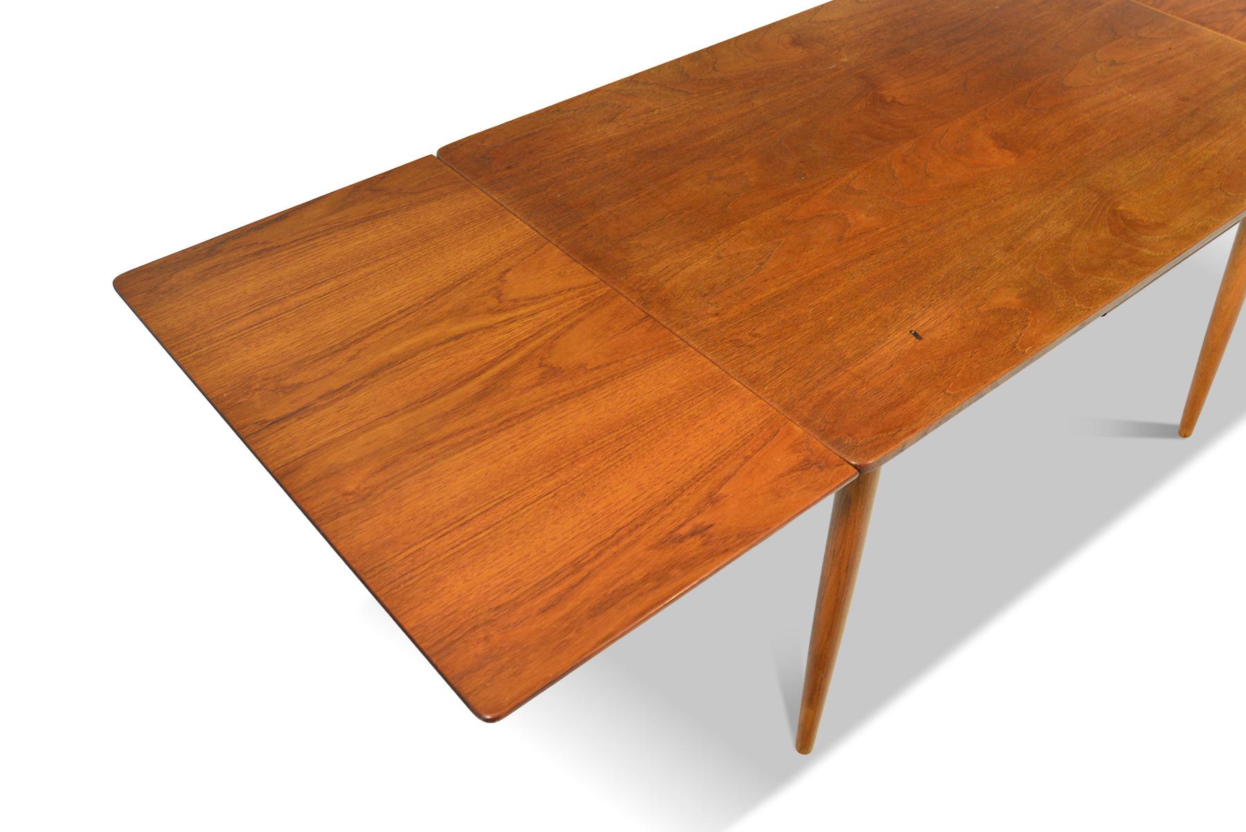 Danish Modern Rectangular Draw Leaf Dining Table in Teak and Oak 2