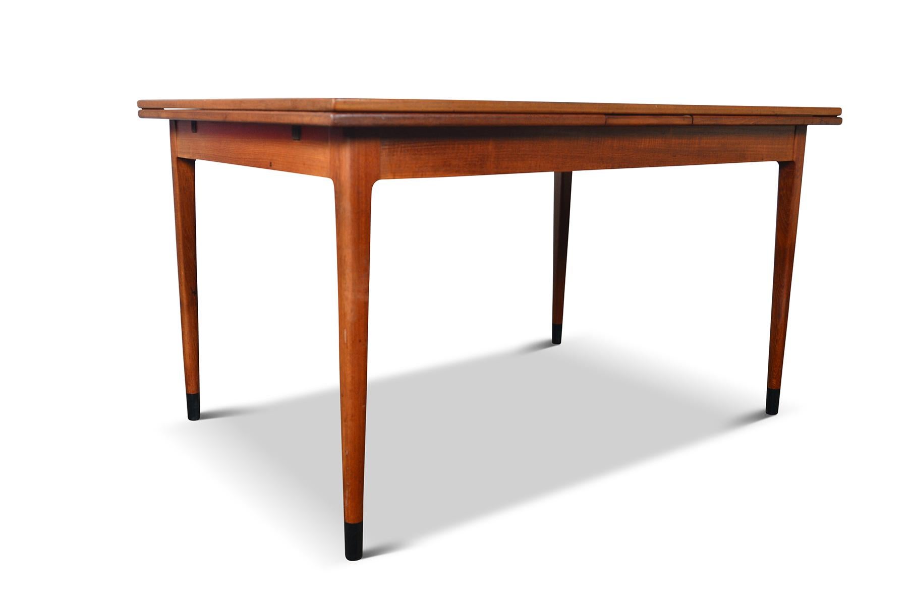 Danish Modern Rectangular Draw Leaf Mid Century Dining Table in Teak 2