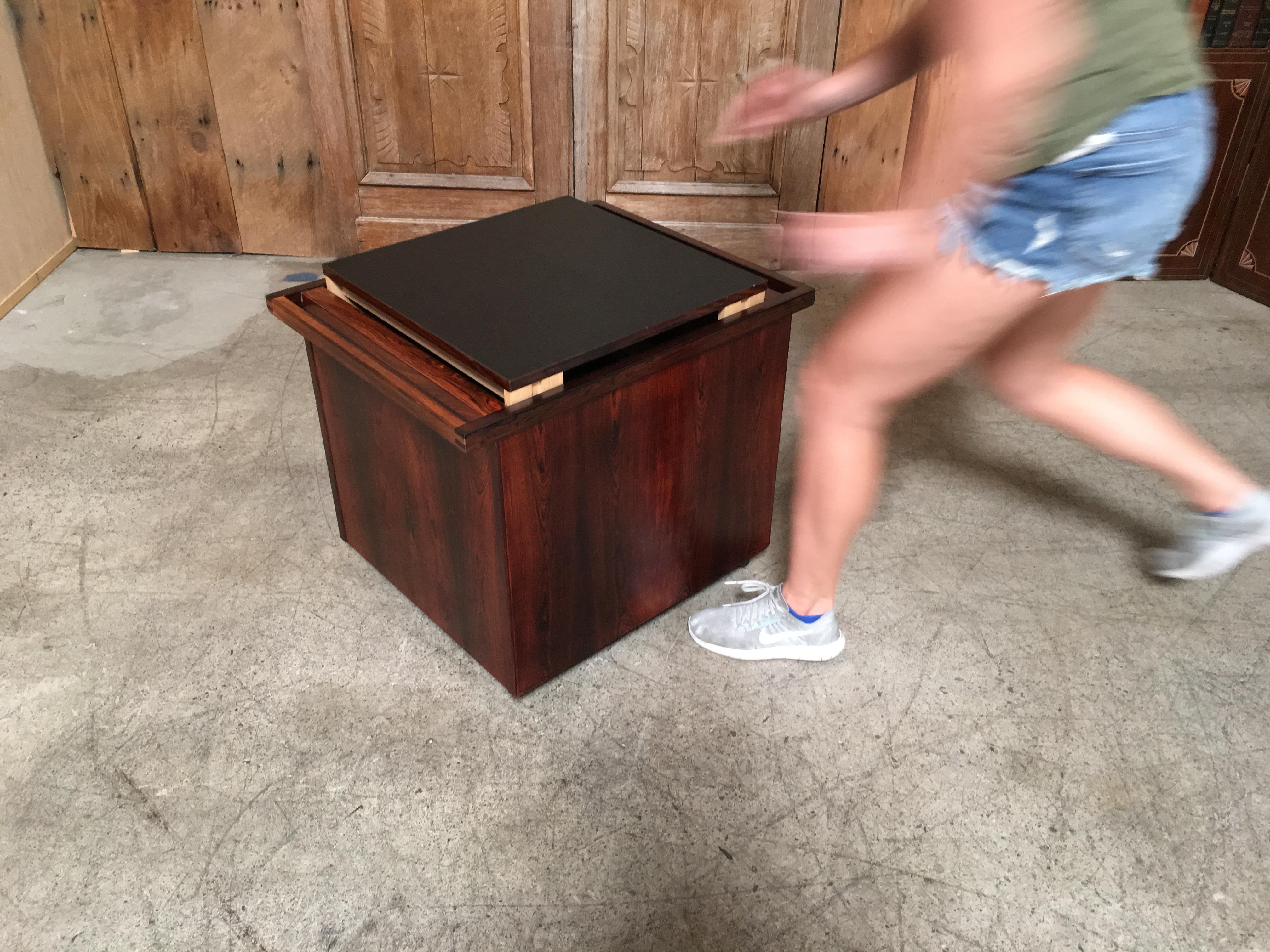 Scandinavian Modern Danish Modern Retractable Rosewood Bar Cart