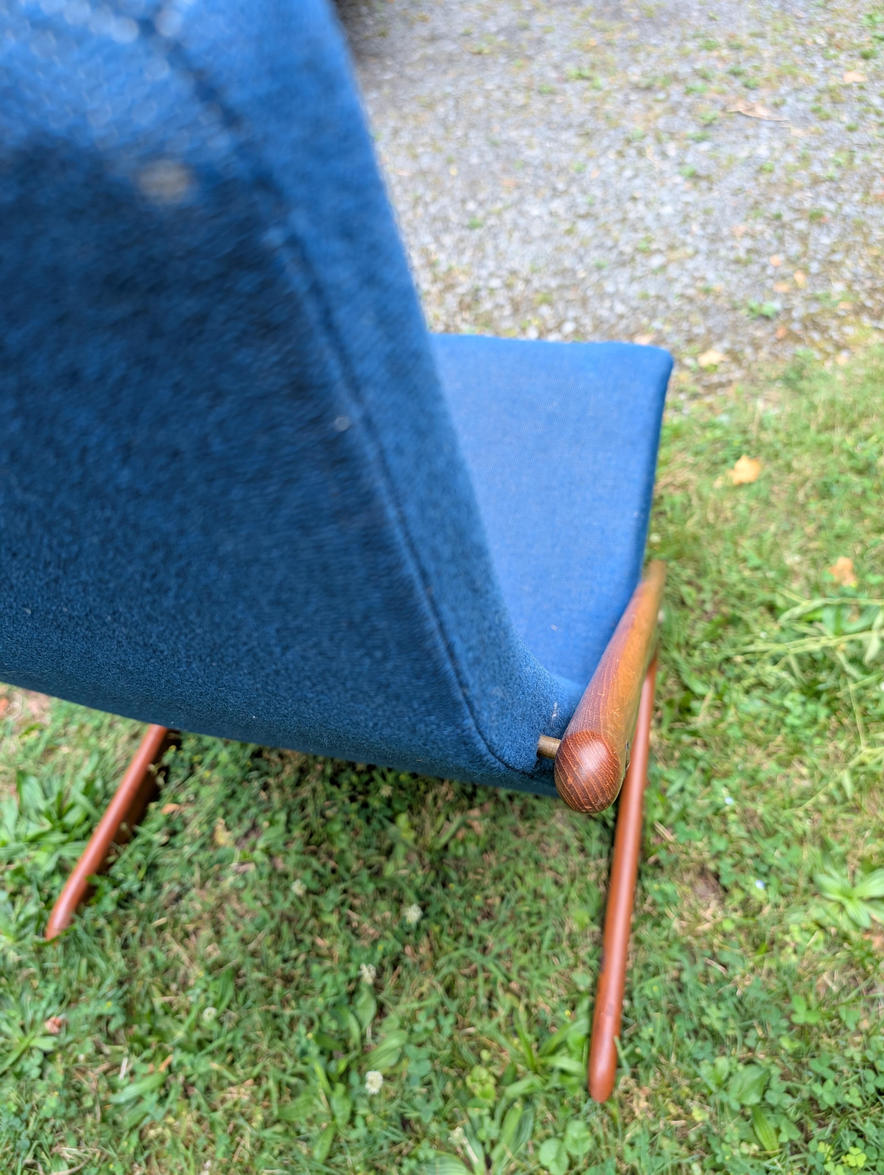 Tissu d'ameublement Fauteuil à bascule moderne danois par Mogens Kold vers 1960 en vente