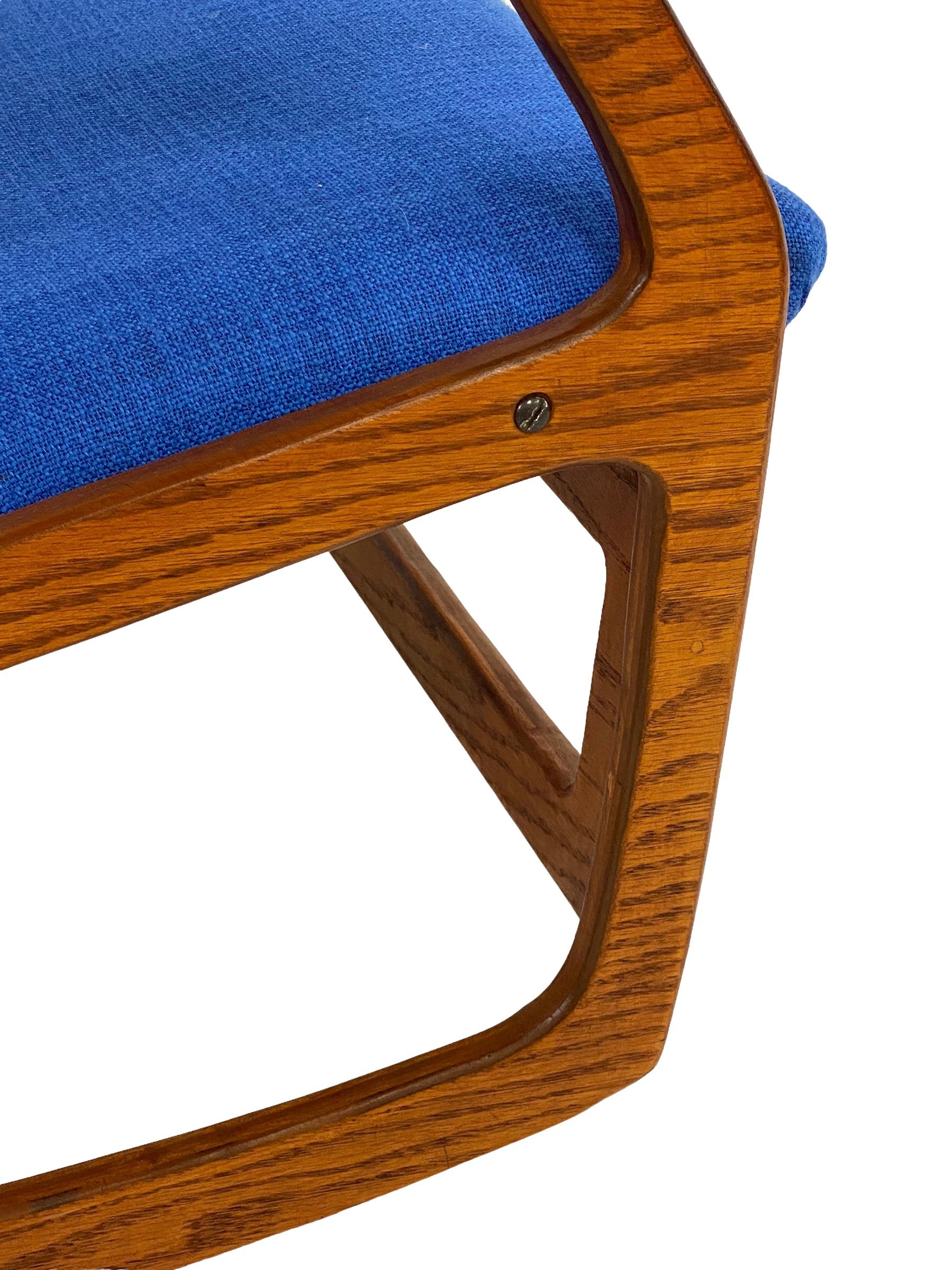 Chaise à bascule danoise moderne attribuée à Georg Jensen en vente 7