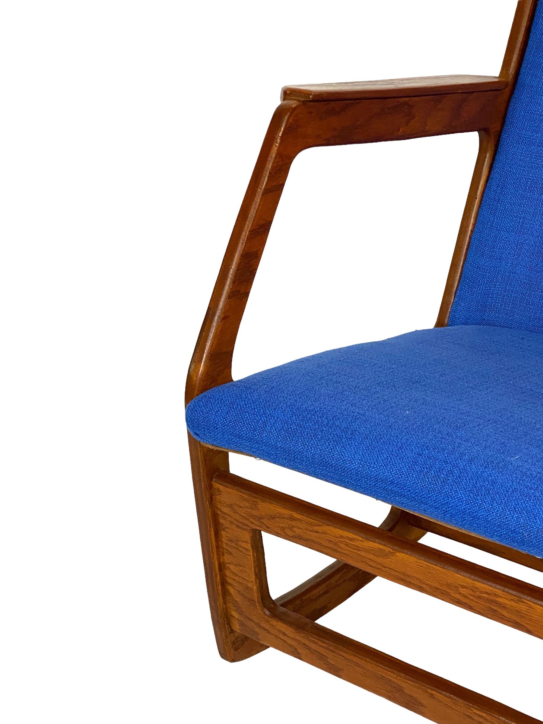 Chaise à bascule danoise moderne attribuée à Georg Jensen en vente 13