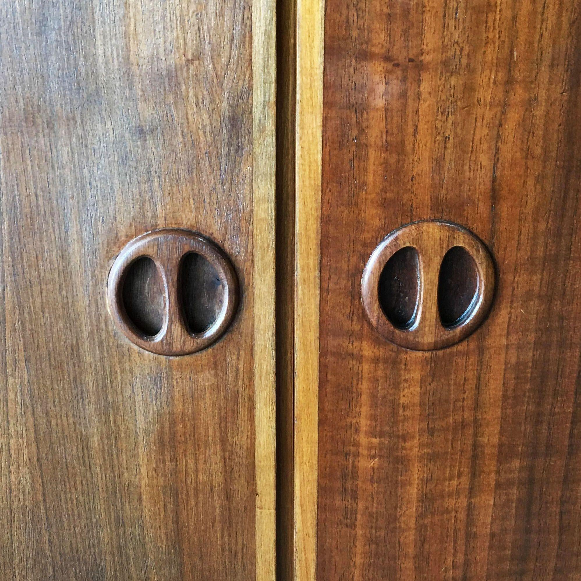 Late 20th Century Danish Modern Rose Stained Credenza Cabinet with Sculpted Pig Nose Pulls For Sale