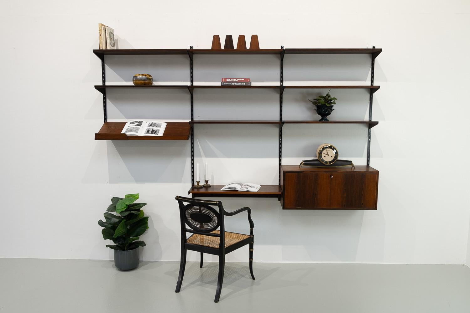 Danish Modern Rosewood 3-Bay Wall Unit by Kai Kristiansen for FM, 1960s For Sale 6