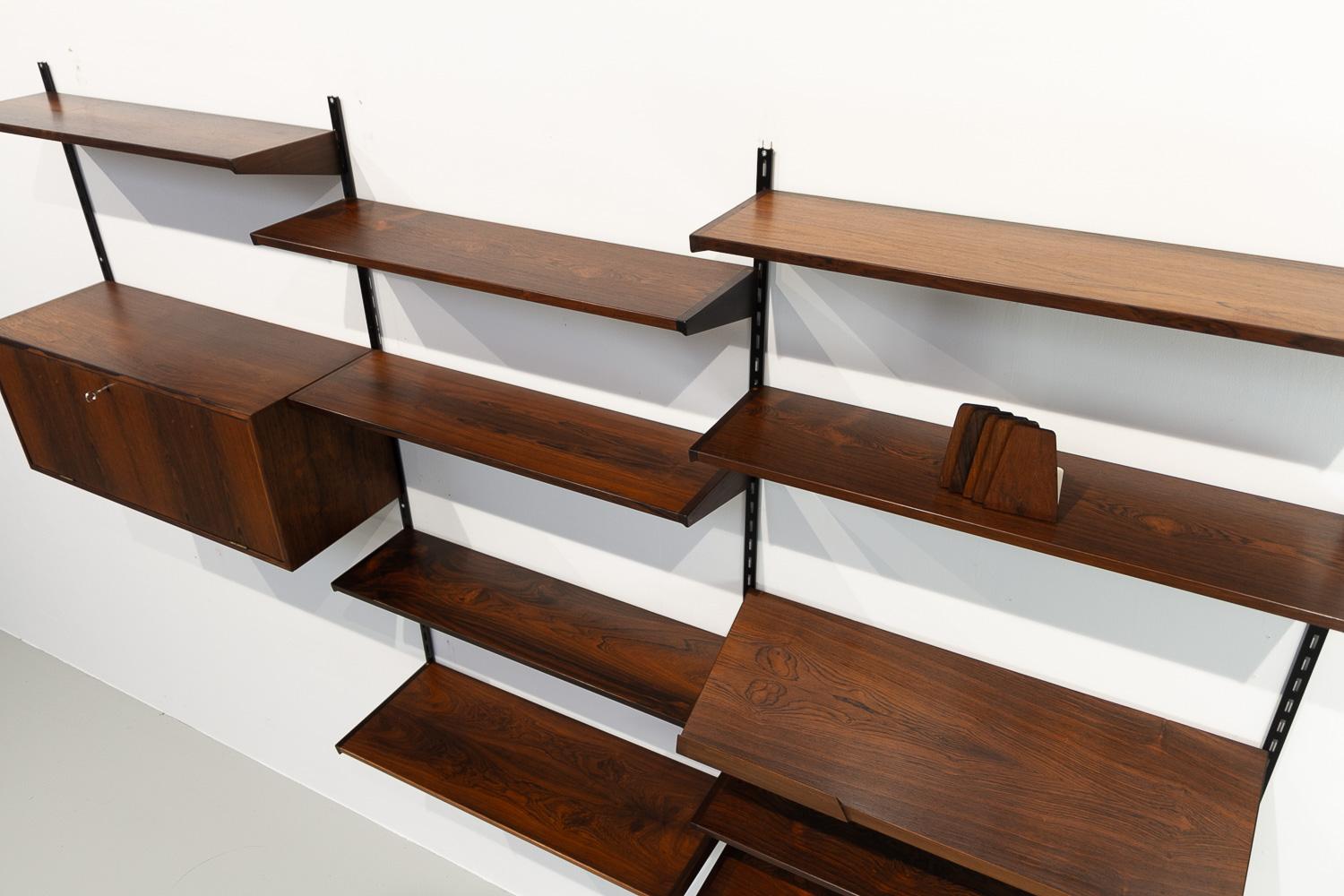 Danish Modern Rosewood 3-Bay Wall Unit by Kai Kristiansen for FM, 1960s In Good Condition For Sale In Asaa, DK