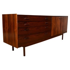 Credenza aparador danés moderno de palisandro con 4 cajones y 2 puertas