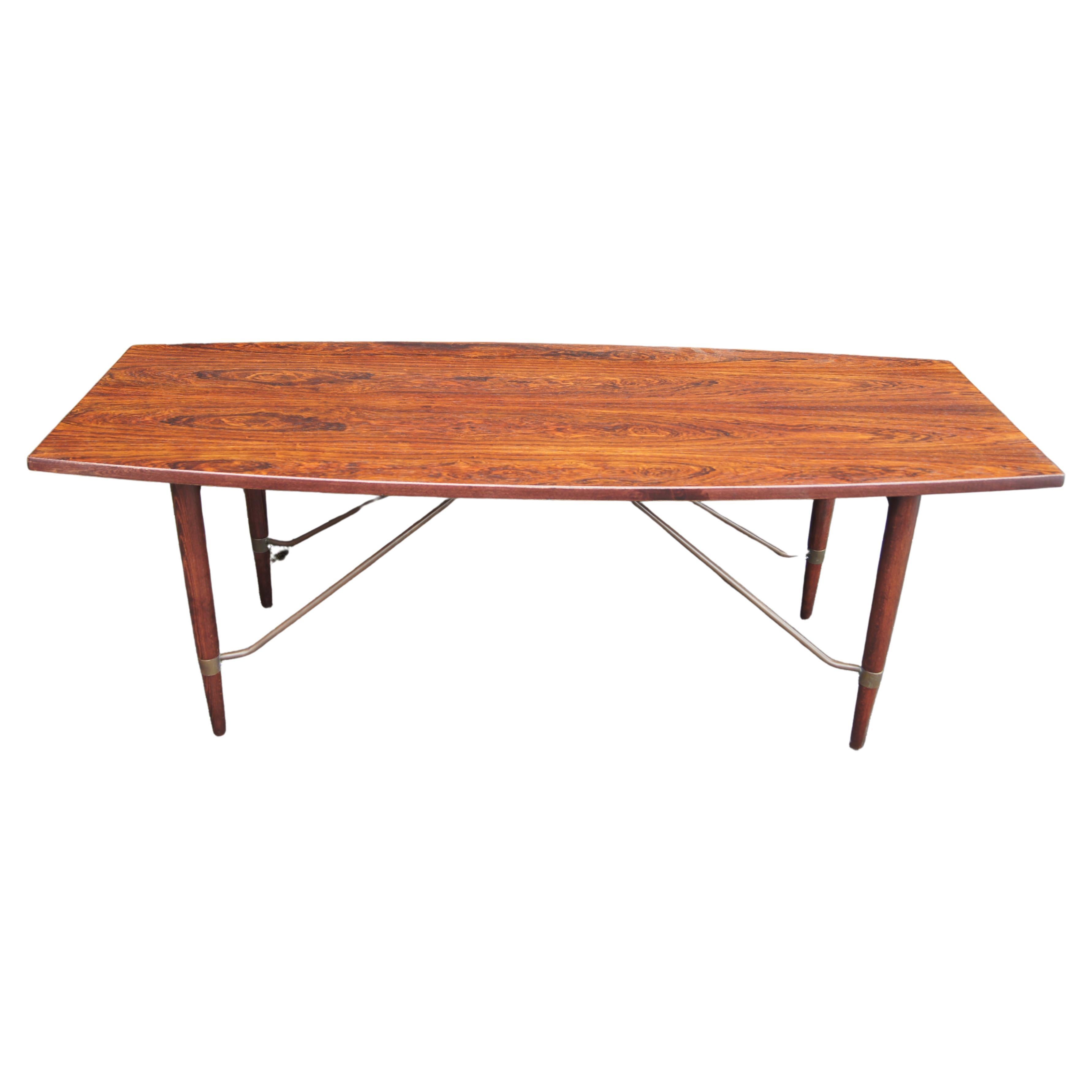 Table basse danoise moderne en bois de rose et cuivre