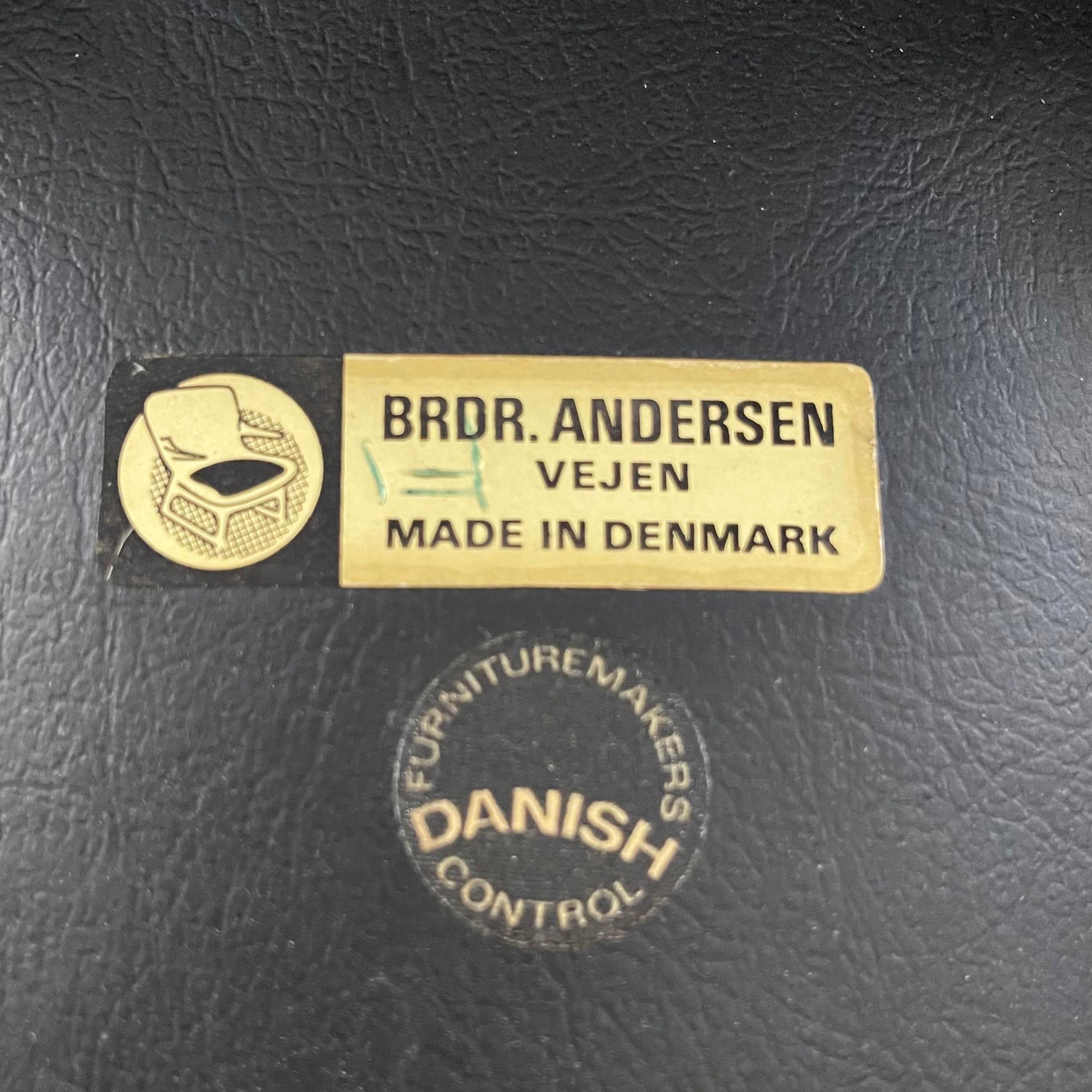 Danish Modern Rosewood and Vinyl Bar Stools by Johannes Andersen 2