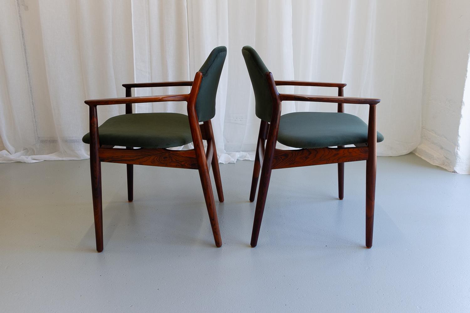 Velluto Poltrone moderne danesi in palissandro Model 62A di Arne Vodder, anni '60. Set di 2. in vendita