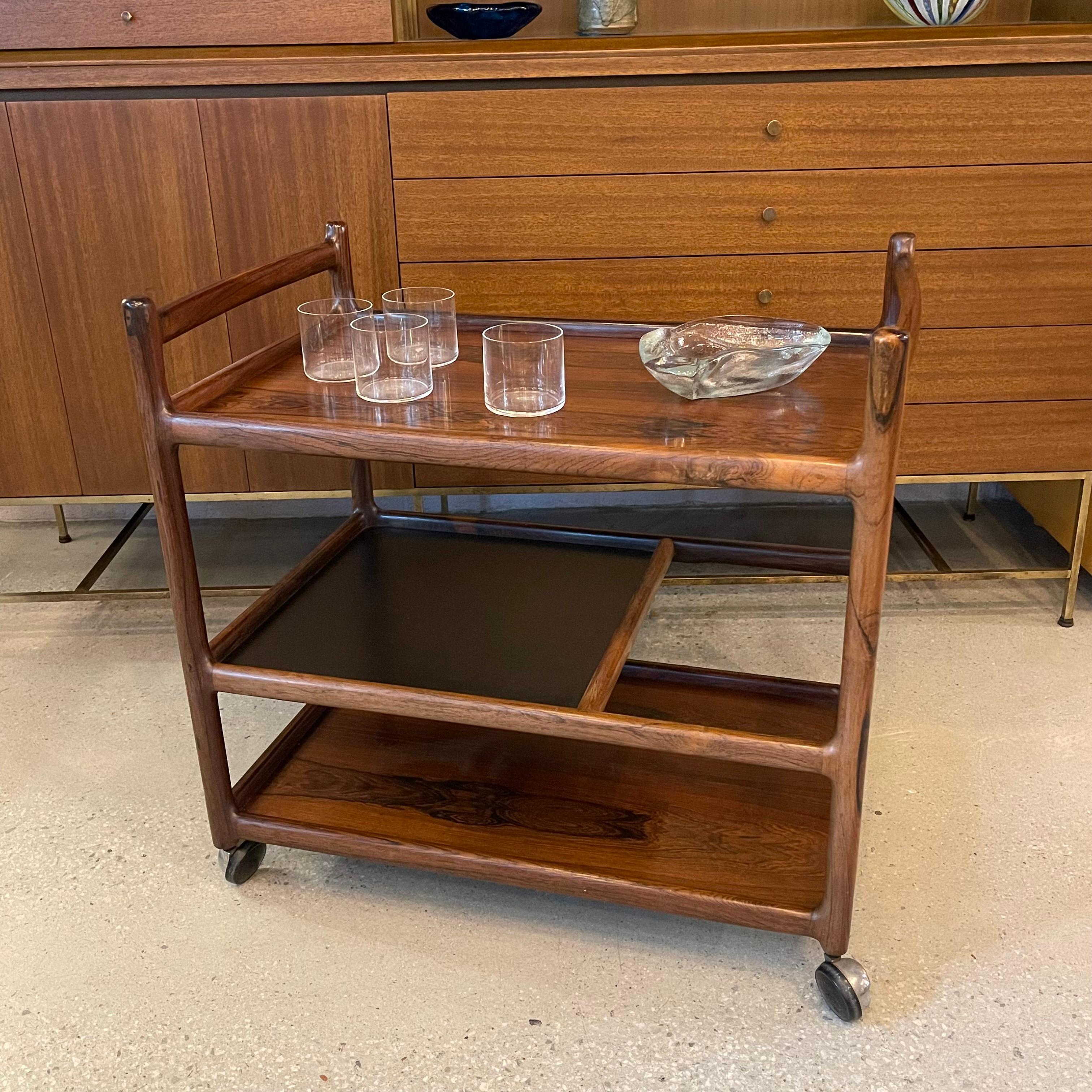 Danish Modern Rosewood Bar Cart By Johannes Andersen, CFC Silkeborg In Good Condition In Brooklyn, NY