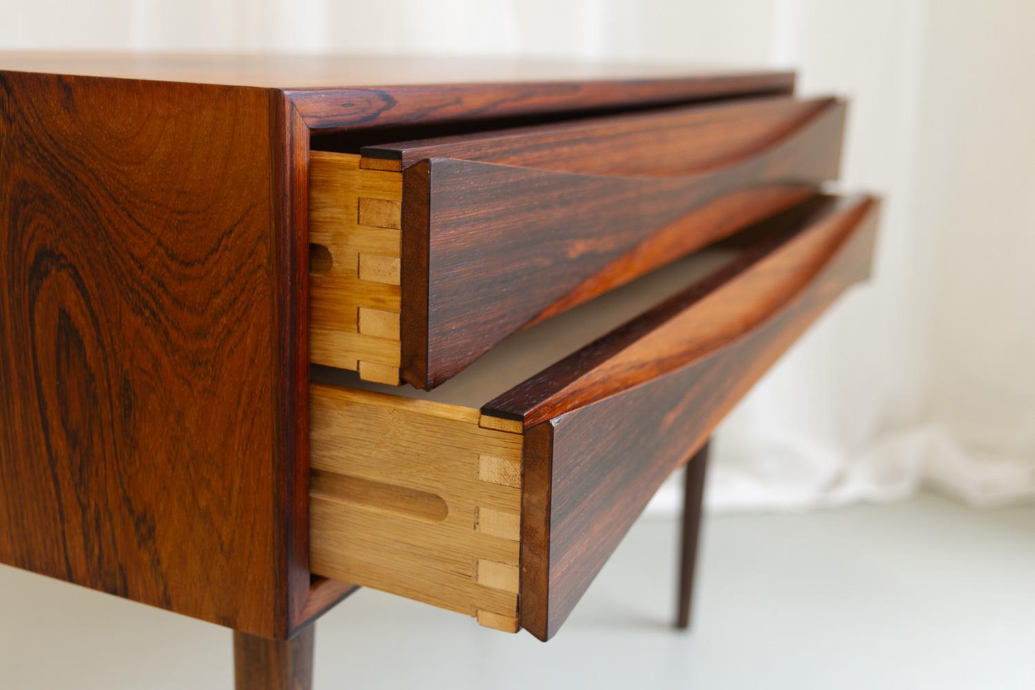 Danish Modern Rosewood Bedside Chest by Niels Clausen for NC Møbler, 1960s. For Sale 6