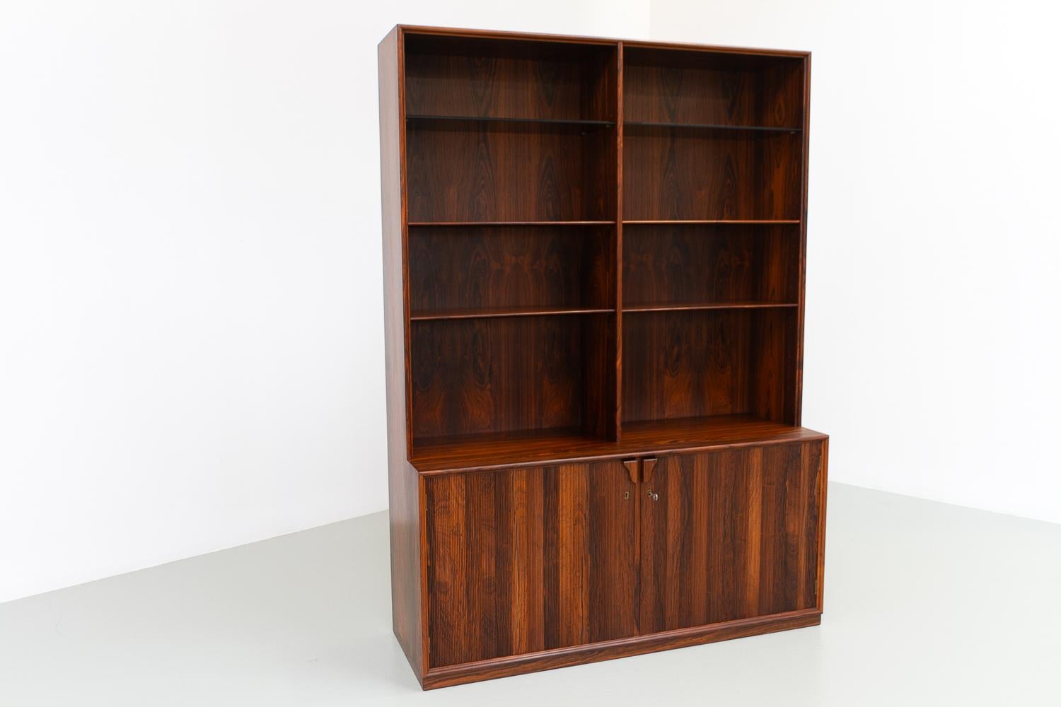 Danish Modern Rosewood Bookcase by Frode Holm for Illums, 1950s. In Good Condition For Sale In Asaa, DK