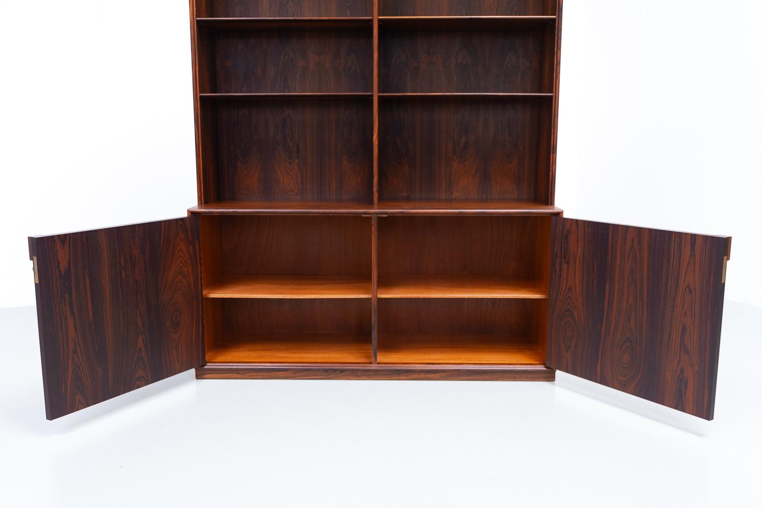 Danish Modern Rosewood Bookcase by Frode Holm for Illums, 1950s. For Sale 2