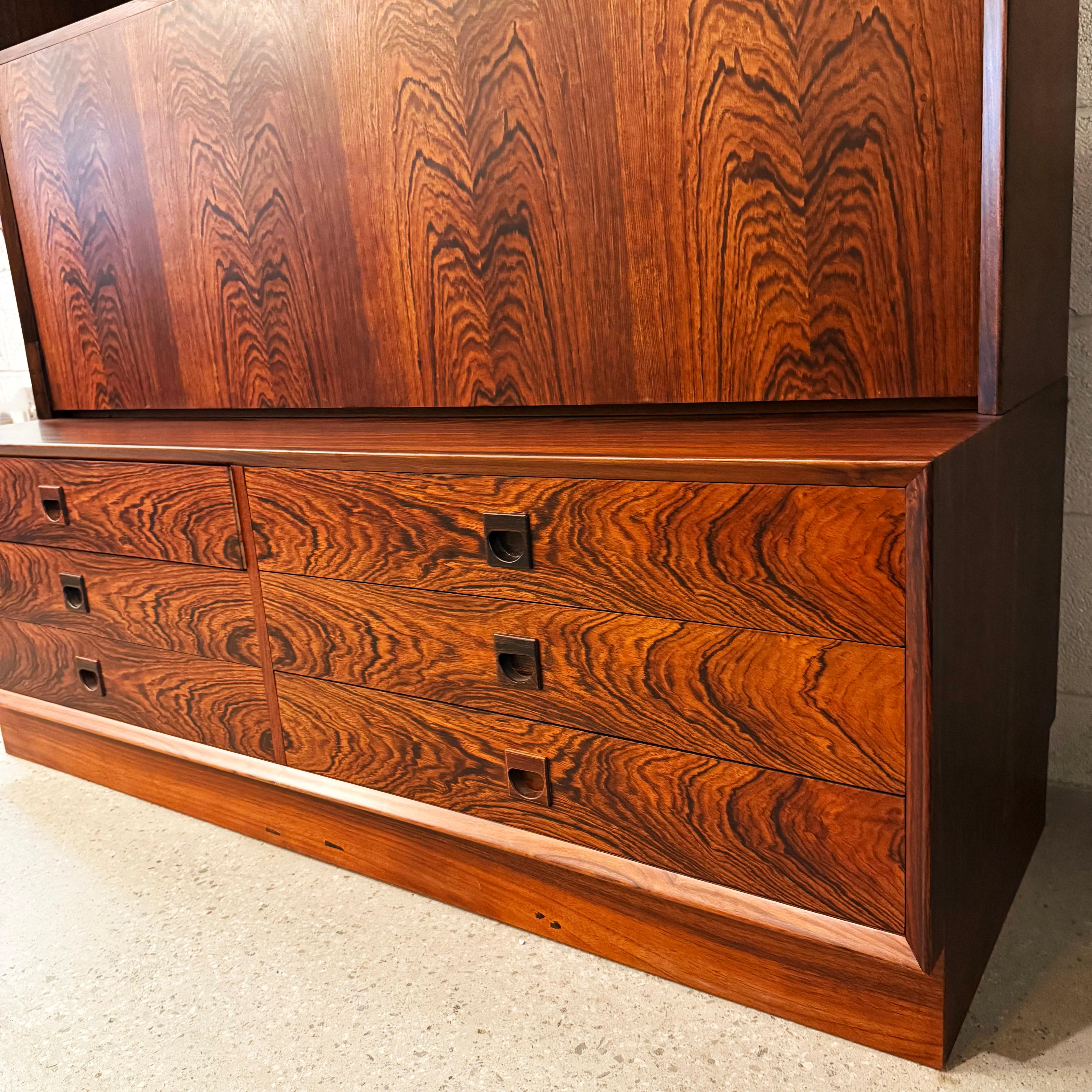 Danish Modern Rosewood Bookcase Cabinet By Brouer Møbelfabrik For Sale 4