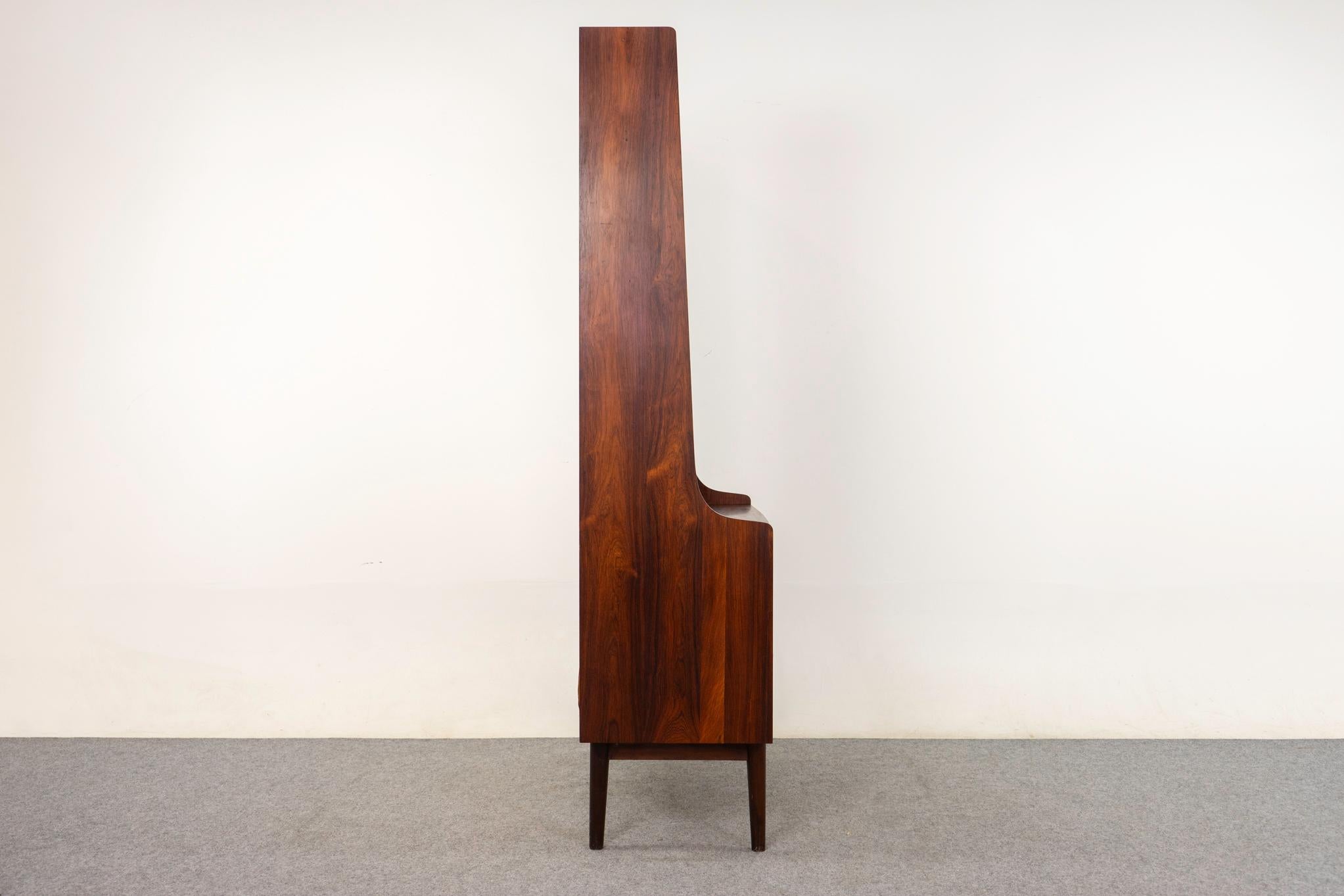 Dänisches Modernes Palisander Bücherregal / Schrank im Angebot 5