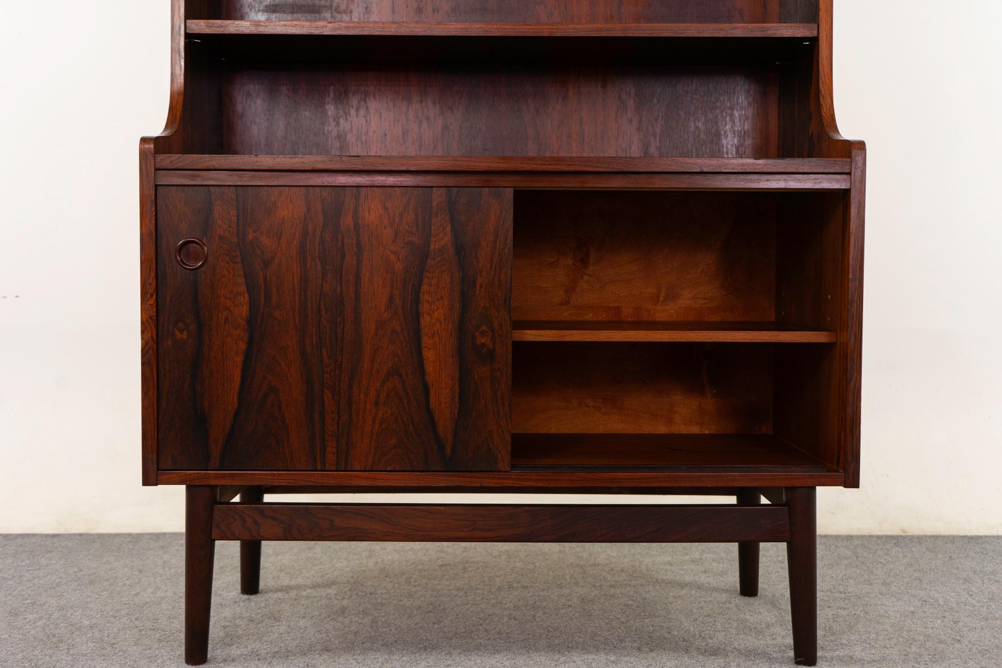 Dänisches Modernes Palisander Bücherregal / Schrank (Skandinavische Moderne) im Angebot