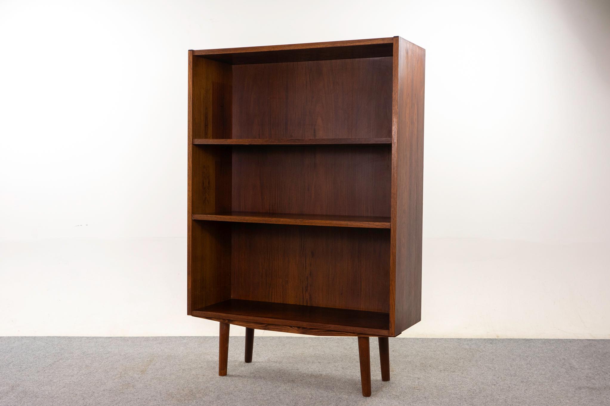 Dänisches Modernes Bücherregal aus Rosenholz (Furnier)