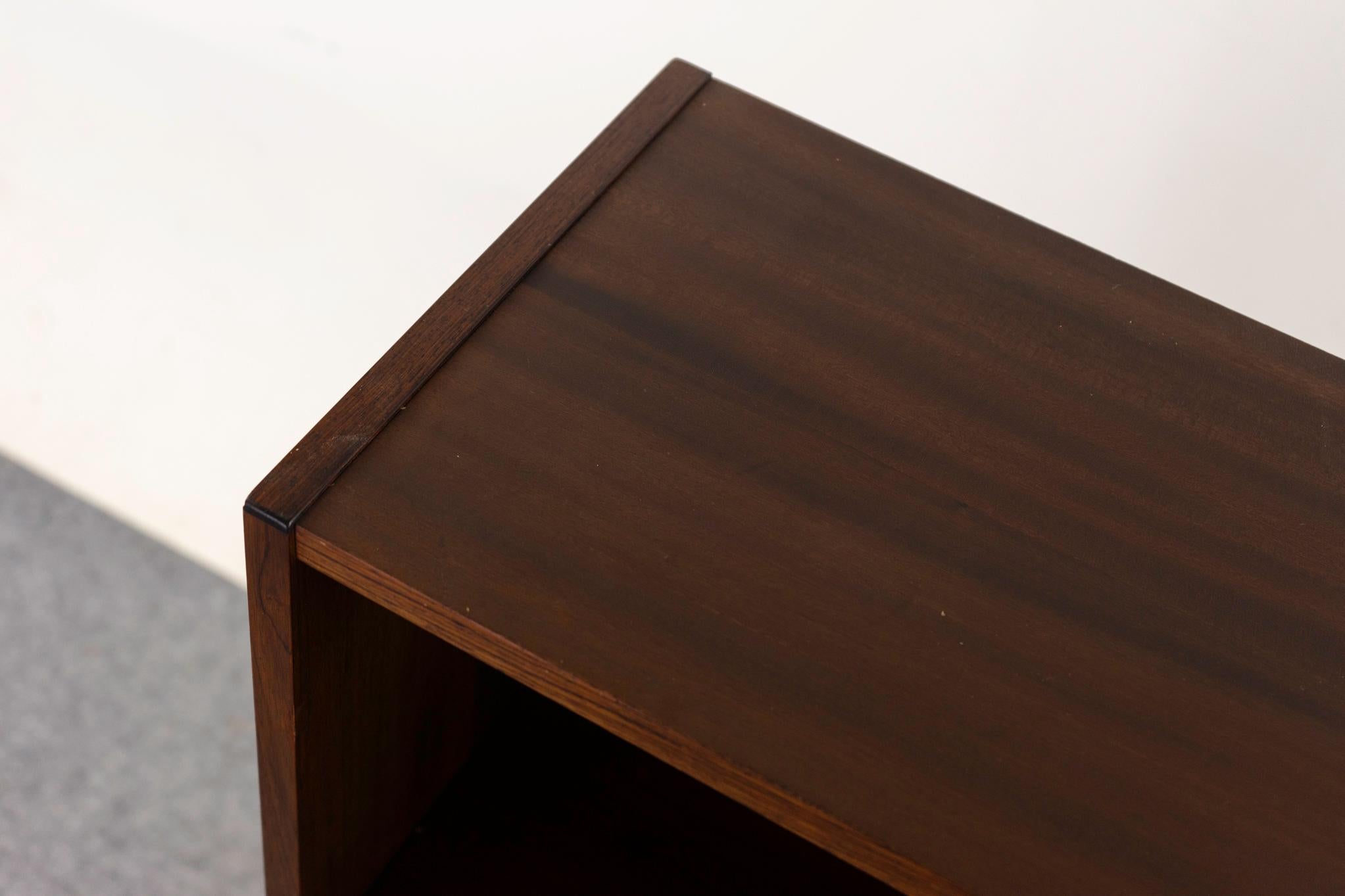 Dänisches Modernes Bücherregal aus Rosenholz 3