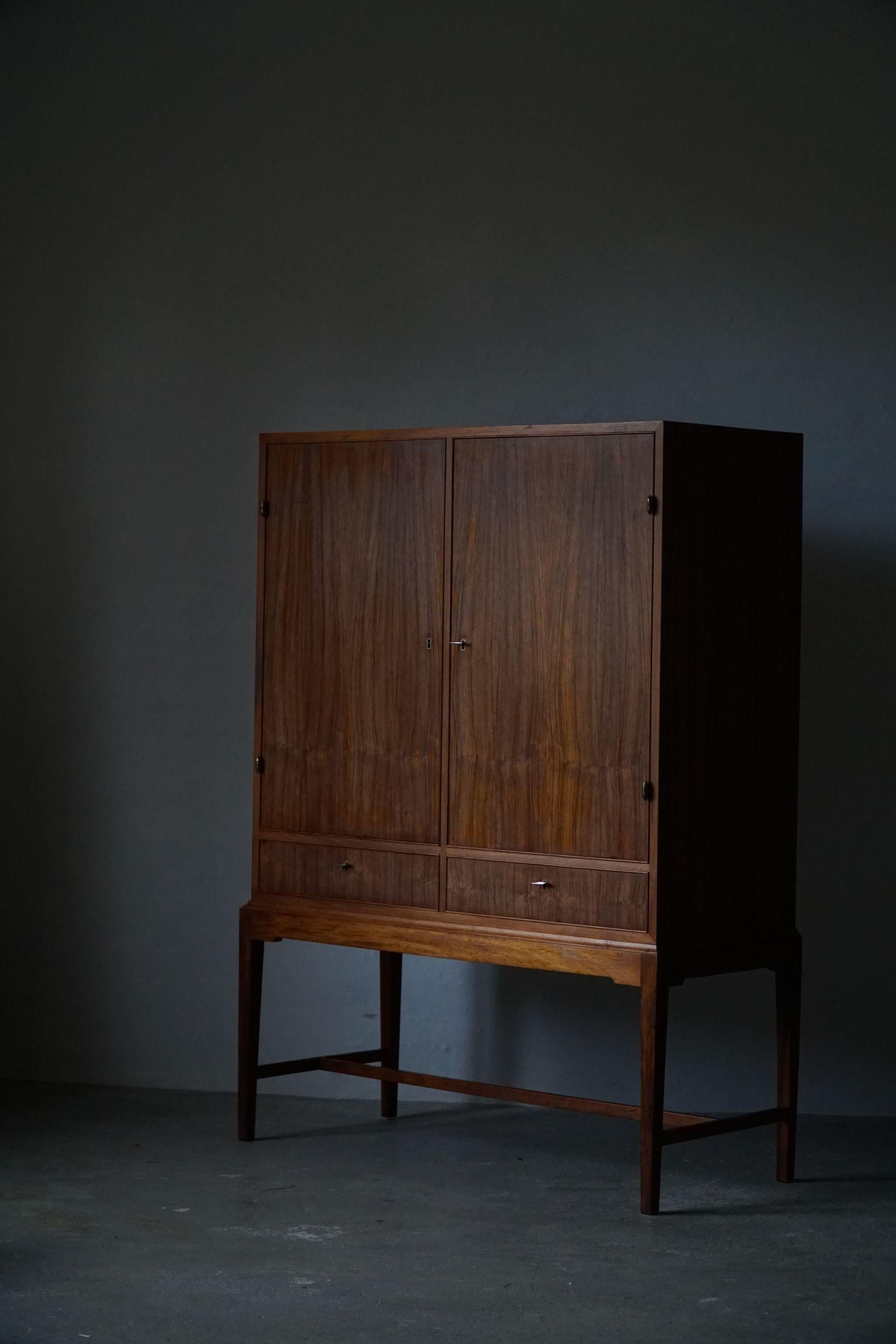 Danish Modern Rosewood Cabinet, Ole Wanscher, Denmark, Made in 1940s 12