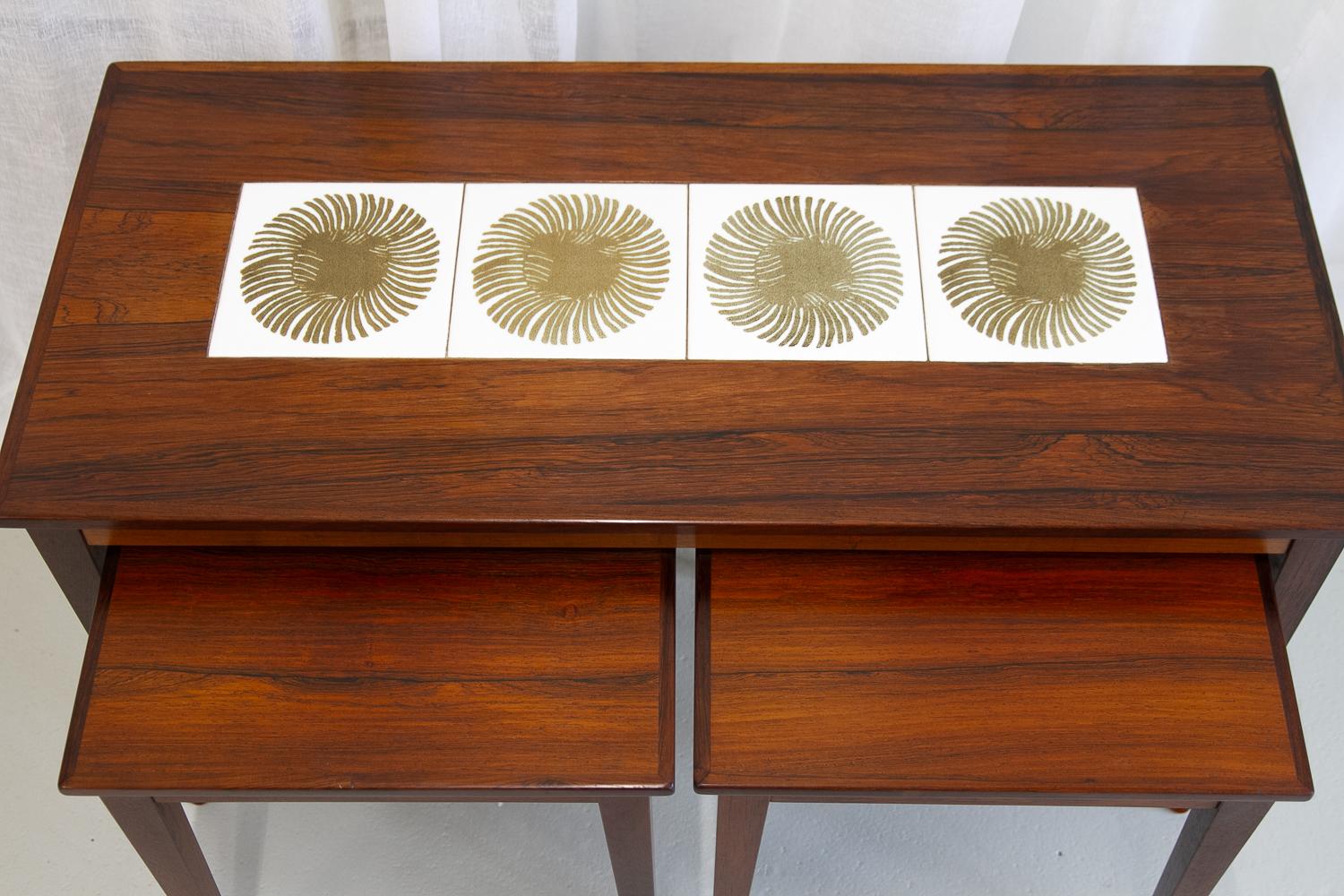 Scandinavian Modern Danish Modern Rosewood & Ceramic Tile Nesting Tables, 1960s, Set of 3 For Sale