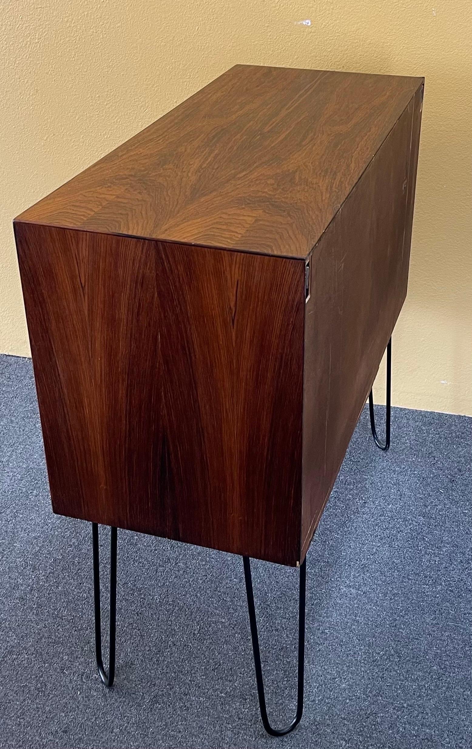 Danish Modern Rosewood Chest of Drawers with Hairpin Legs For Sale 6