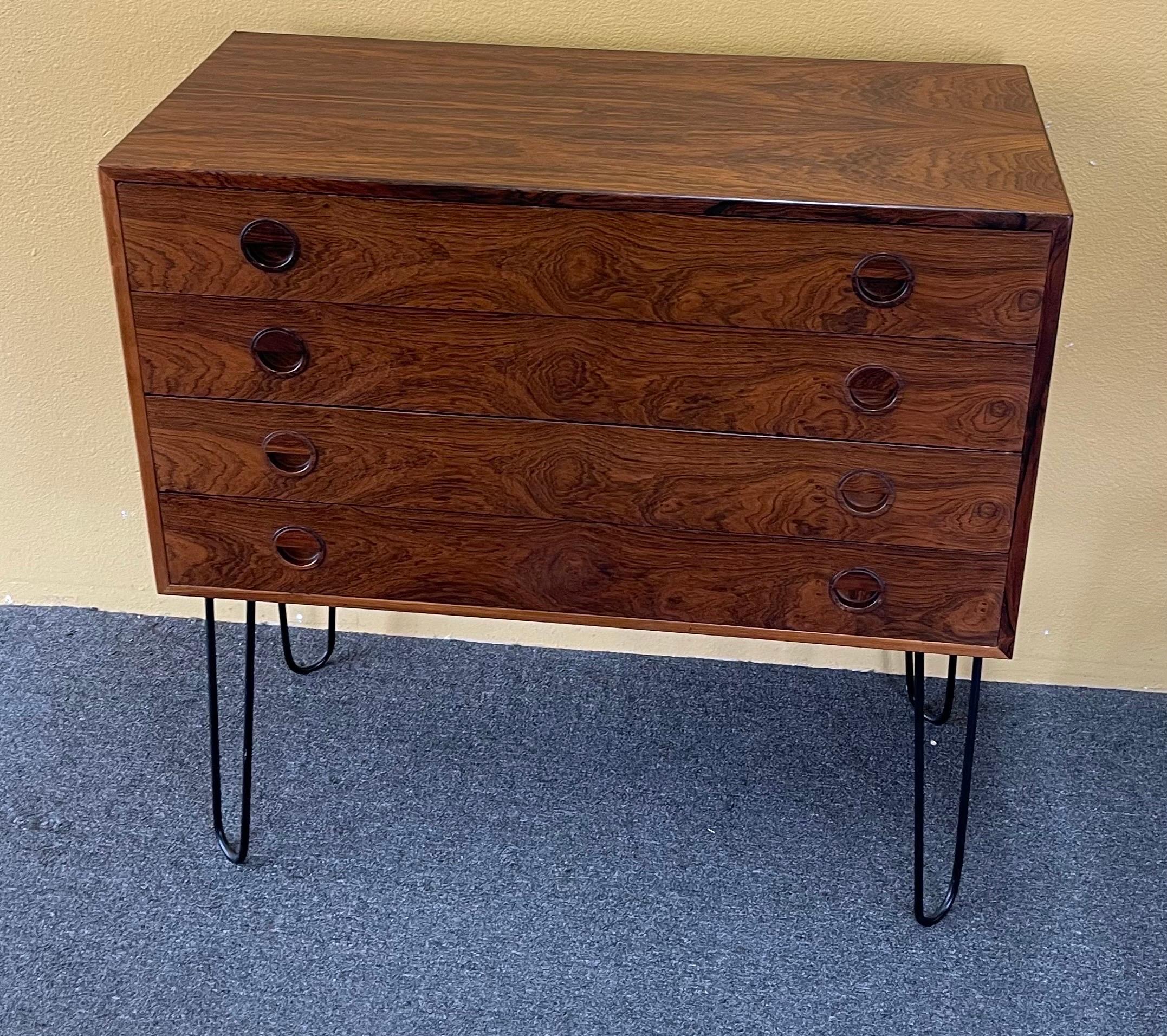 20th Century Danish Modern Rosewood Chest of Drawers with Hairpin Legs For Sale