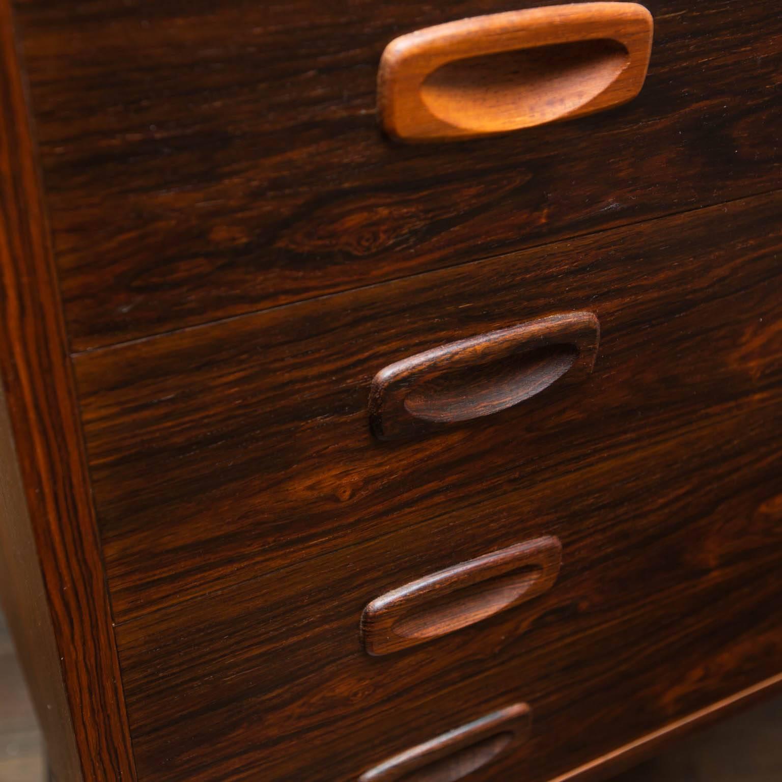 20th Century Danish Modern Rosewood Chest on Hairpin Legs For Sale