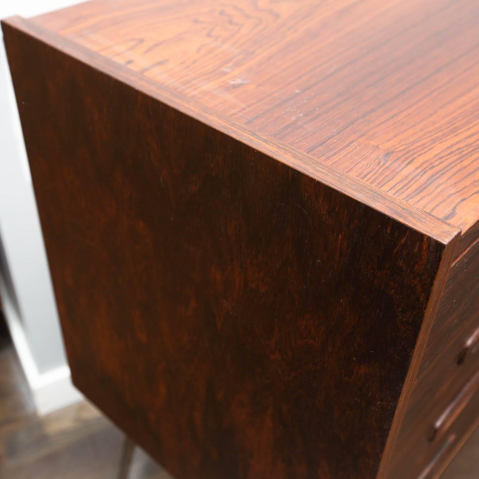 Danish Modern Rosewood Chest on Hairpin Legs For Sale 1