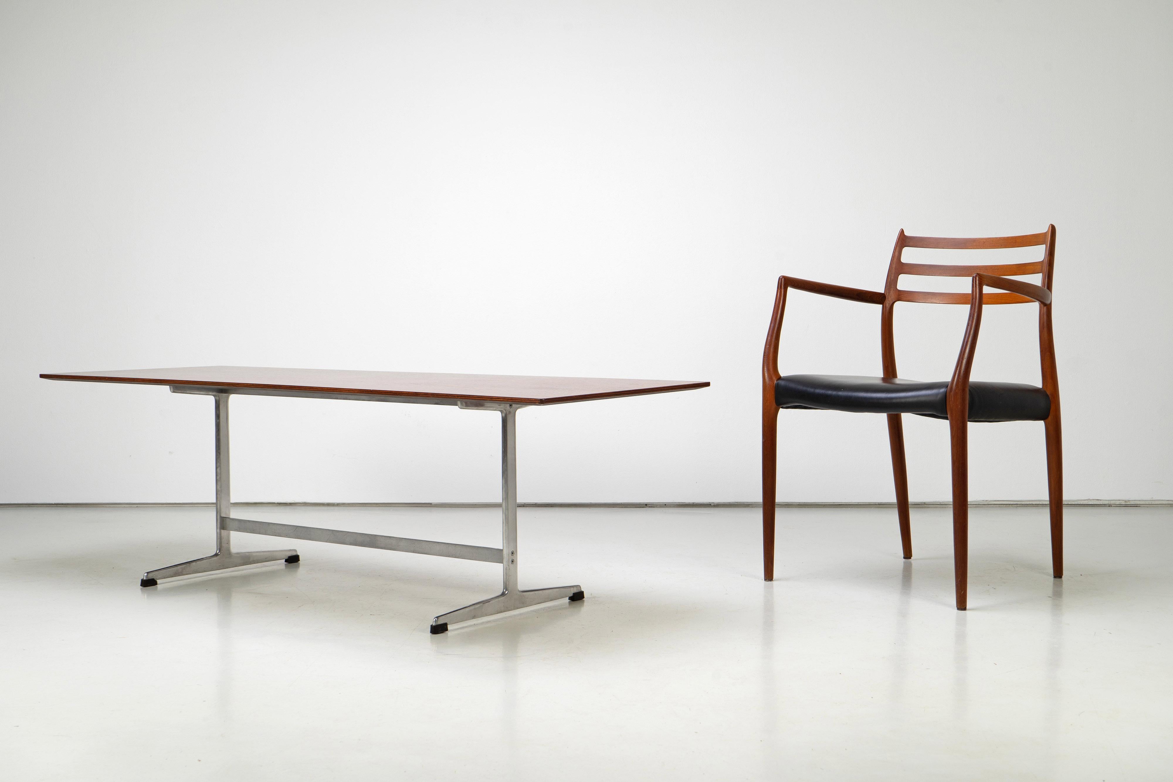 Table basse moderne danoise en bois de rose d'Arne Jacobsen pour Fritz Hansen, années 1960 5