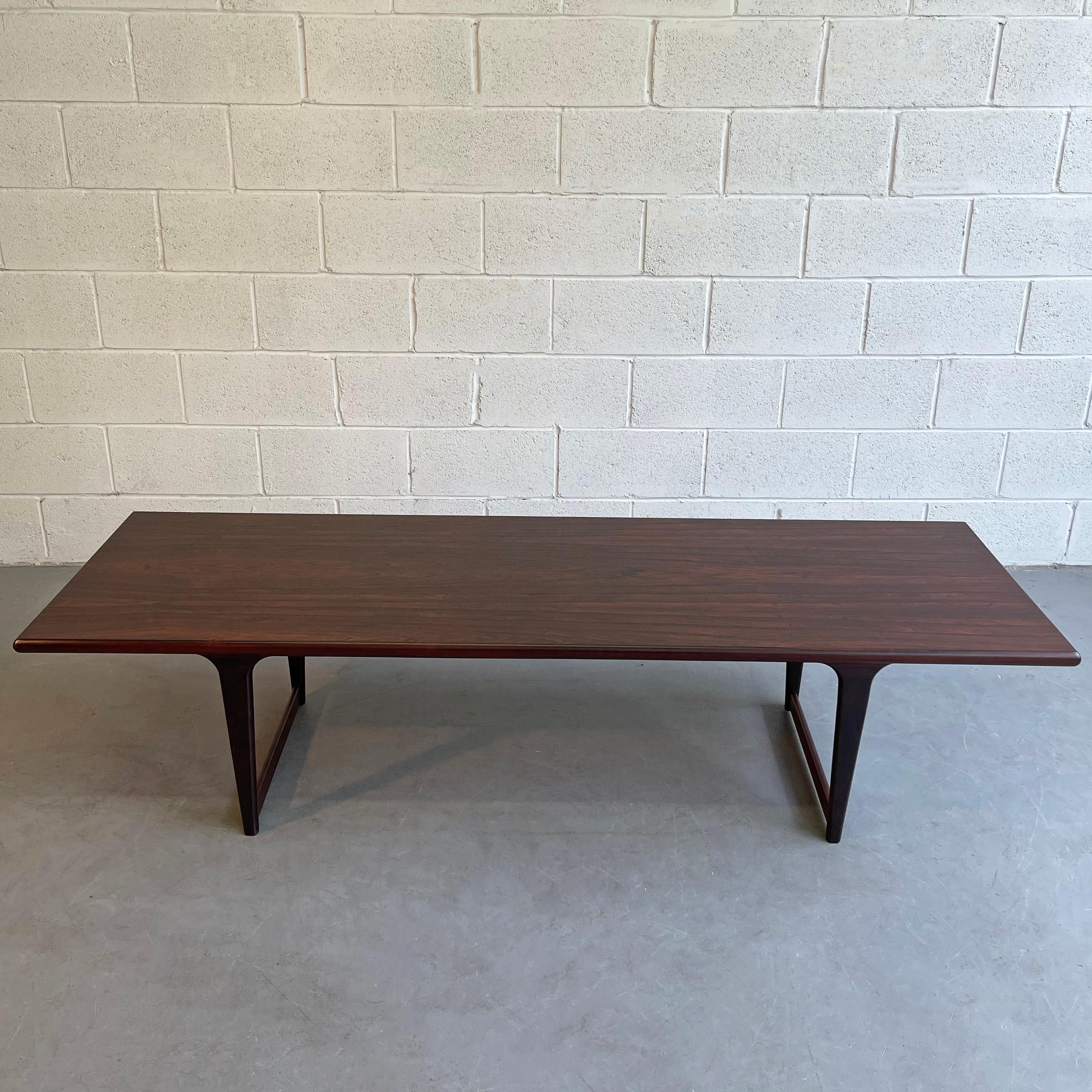Scandinavian Modern Danish Modern Rosewood Coffee Table For Sale