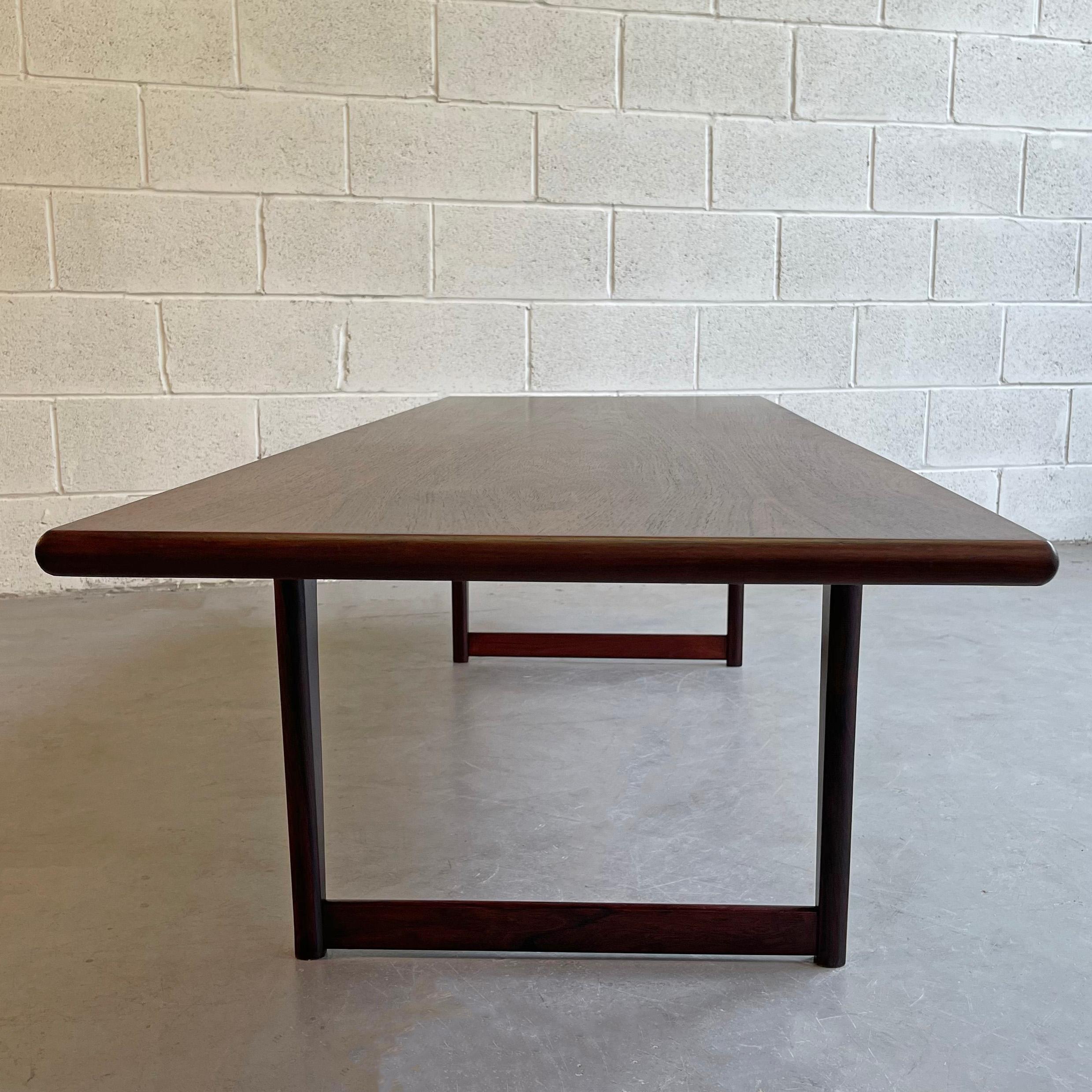 Danish Modern Rosewood Coffee Table For Sale 1