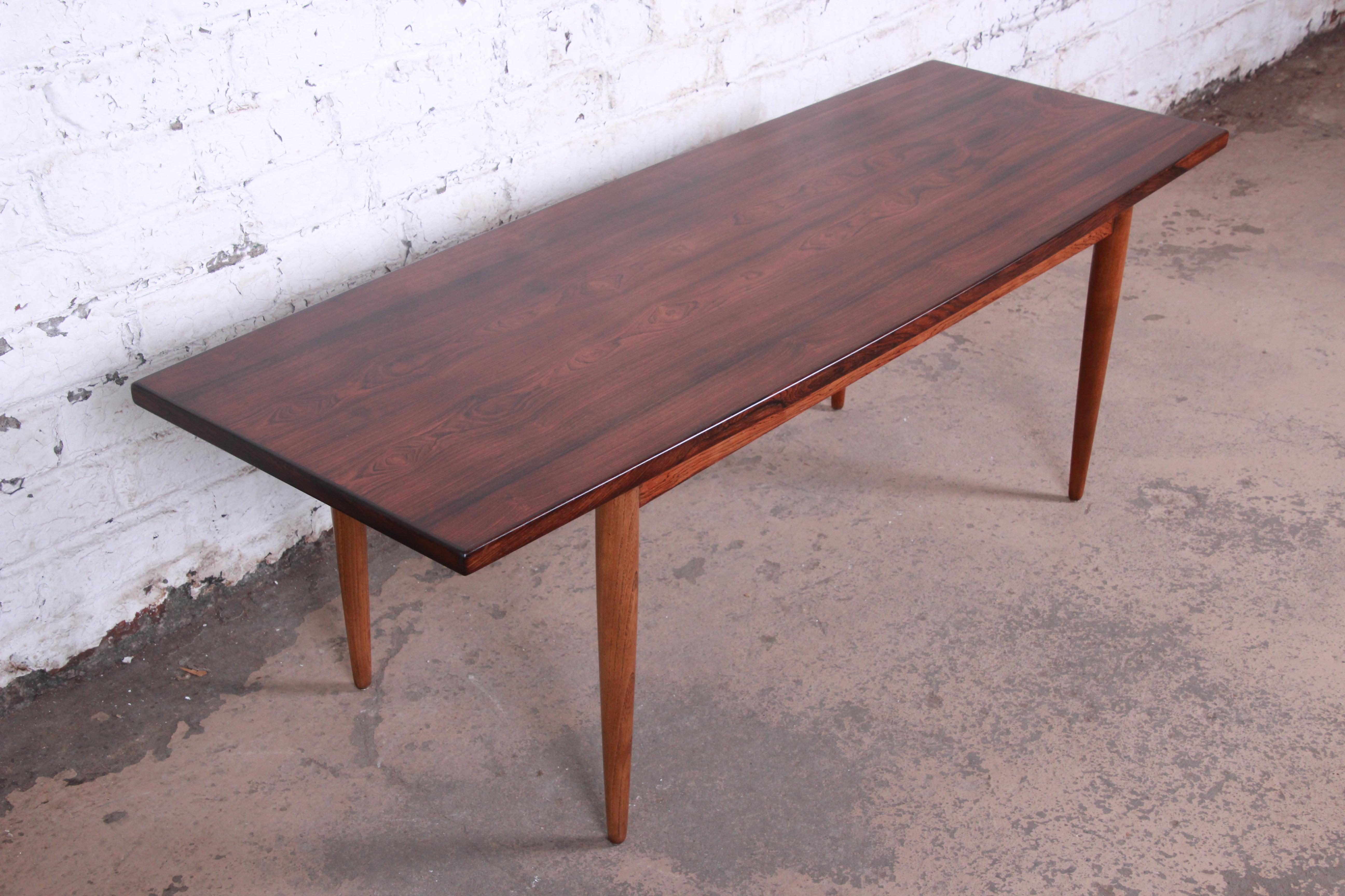 Danish Modern Rosewood Coffee Table, Newly Refinished In Good Condition In South Bend, IN