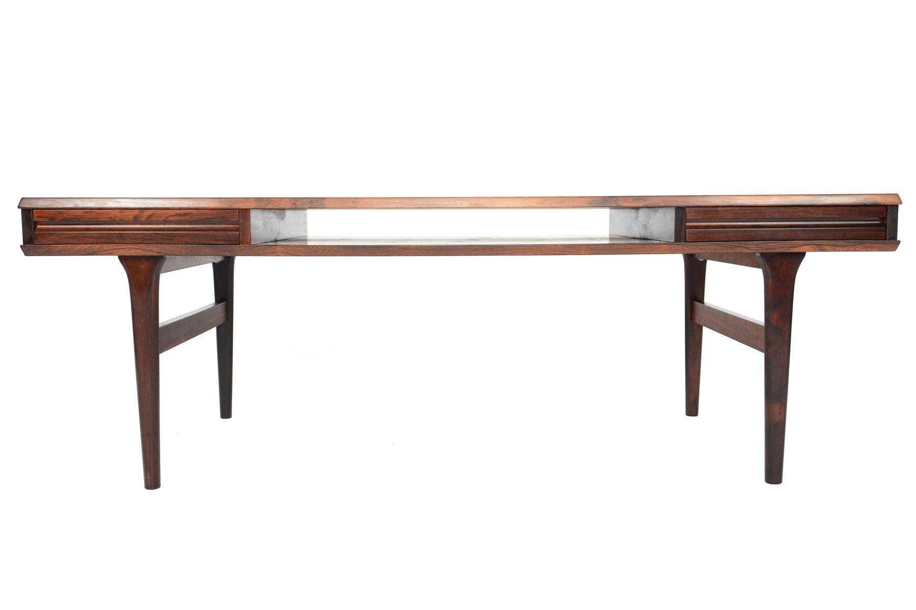 Danish Modern Rosewood Coffee Table with Drawers In Excellent Condition In Berkeley, CA