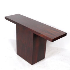 Mesa consola danesa moderna de palisandro Diseño de líneas limpias