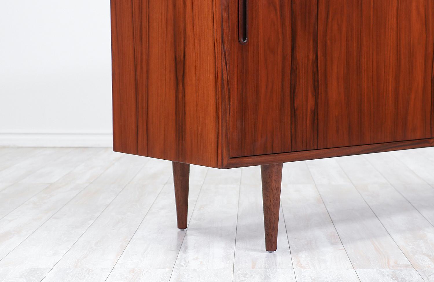 Danish Modern Rosewood Credenza by Carlo Jensen for Hundevad & Co. 5
