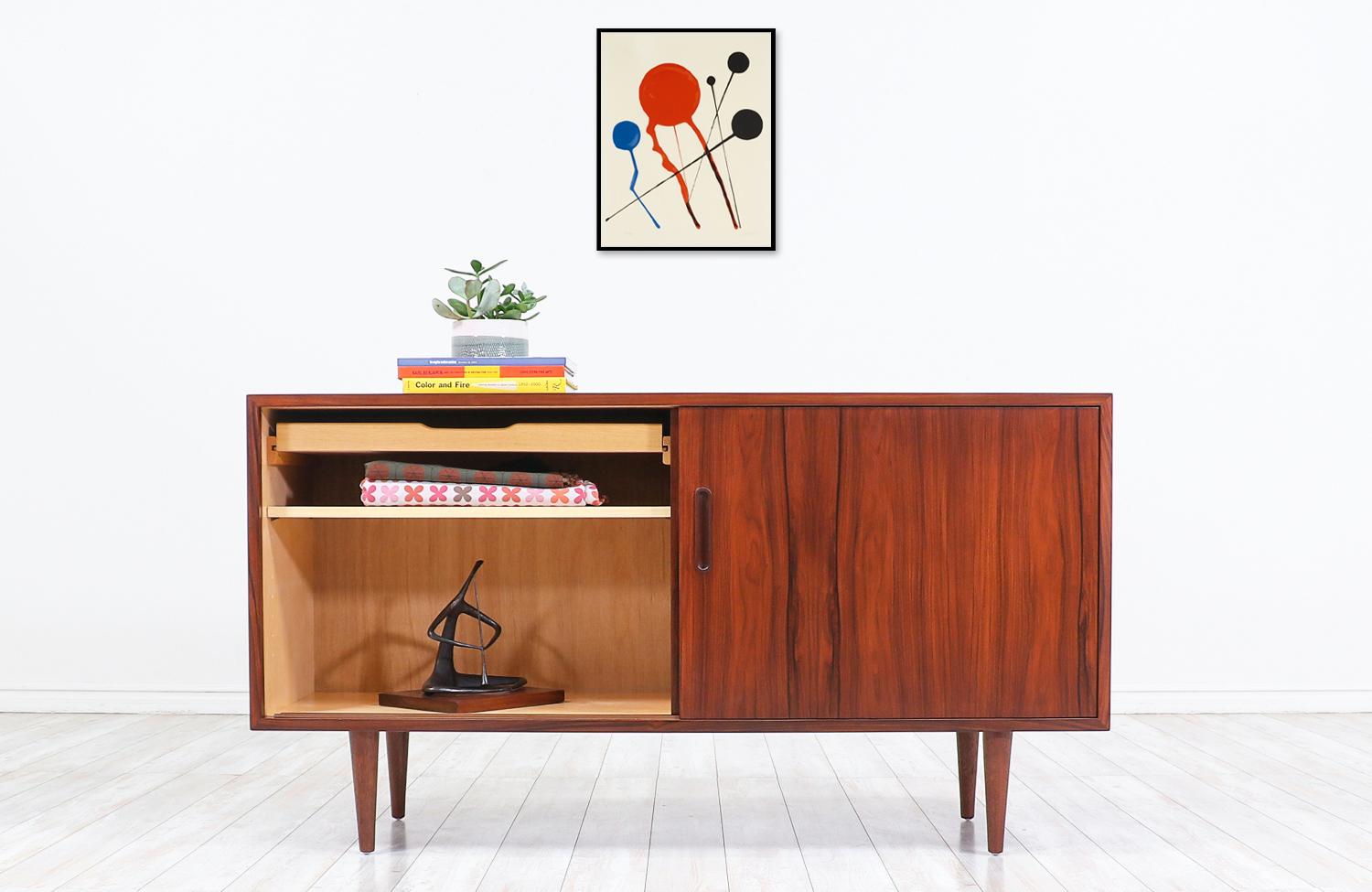 Wood Danish Modern Rosewood Credenza by Carlo Jensen for Hundevad & Co.