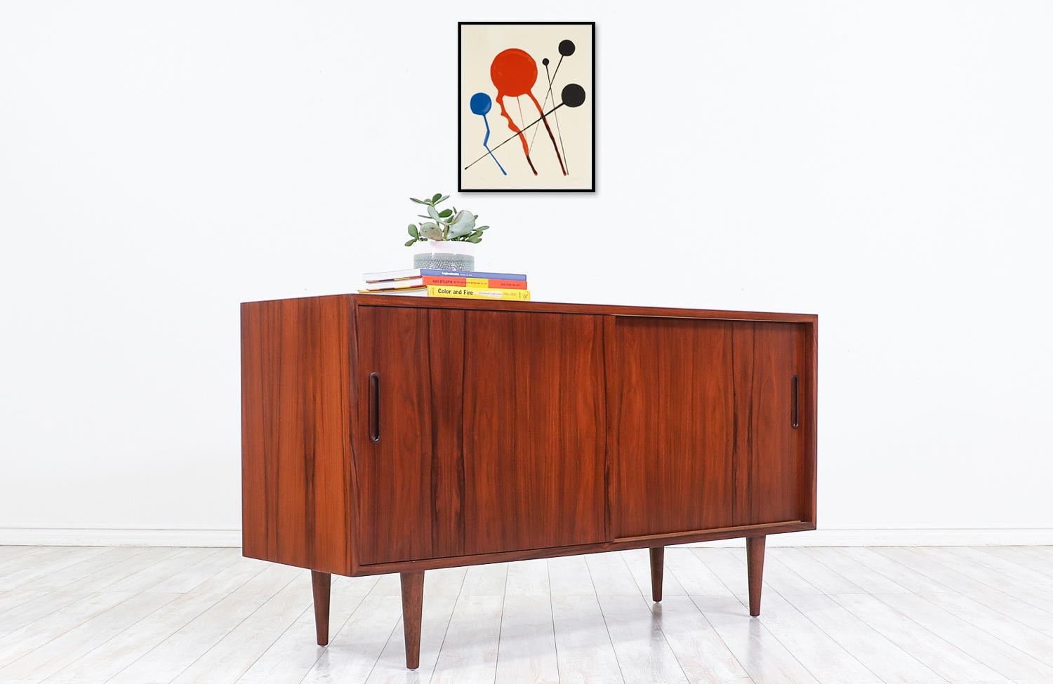 Danish Modern Rosewood Credenza by Carlo Jensen for Hundevad & Co. 1