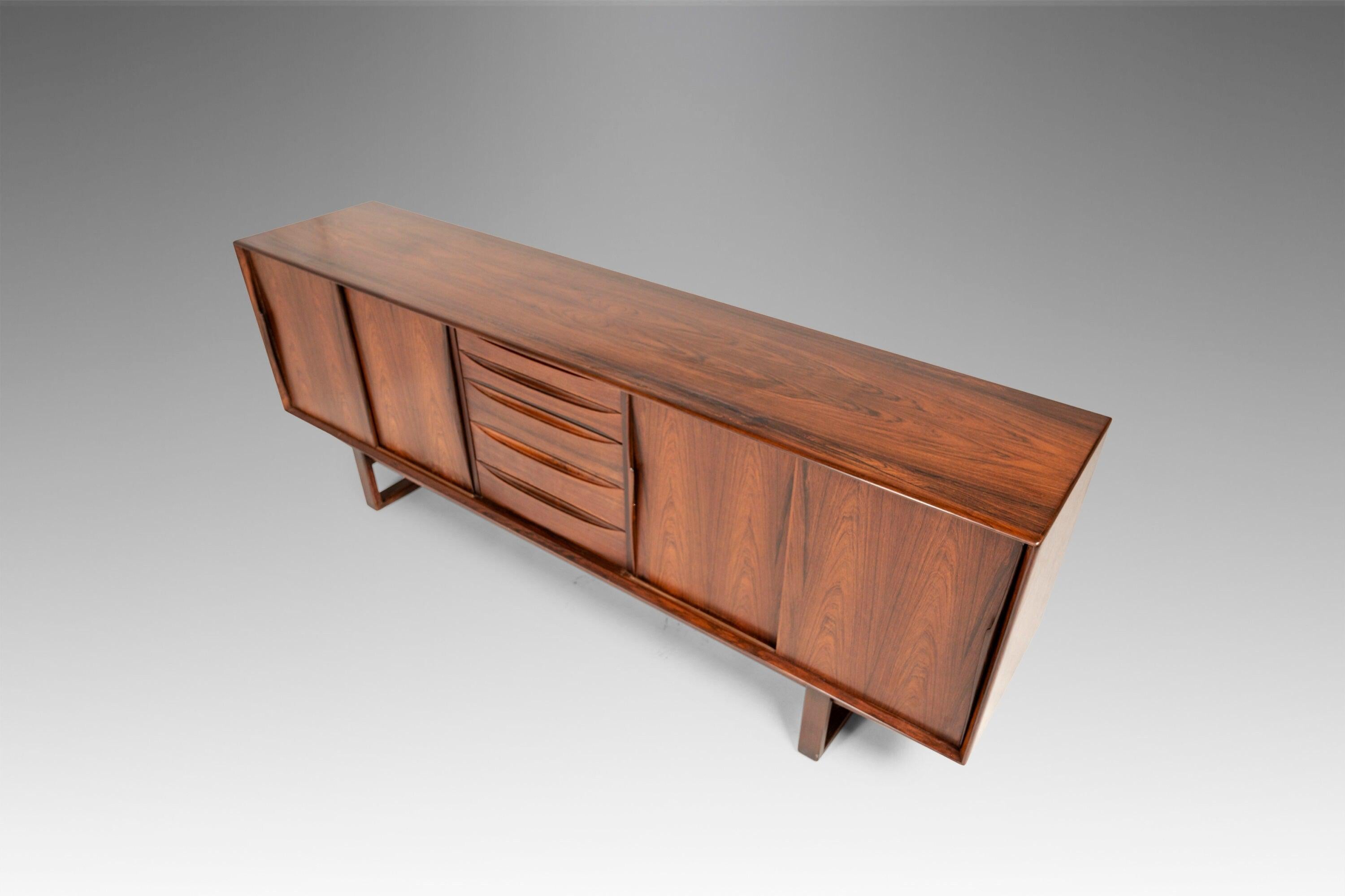 Mid-Century Modern Danish Modern Sled Base Rosewood Credenza Attributed to Arne Vodder, c. 1960's For Sale